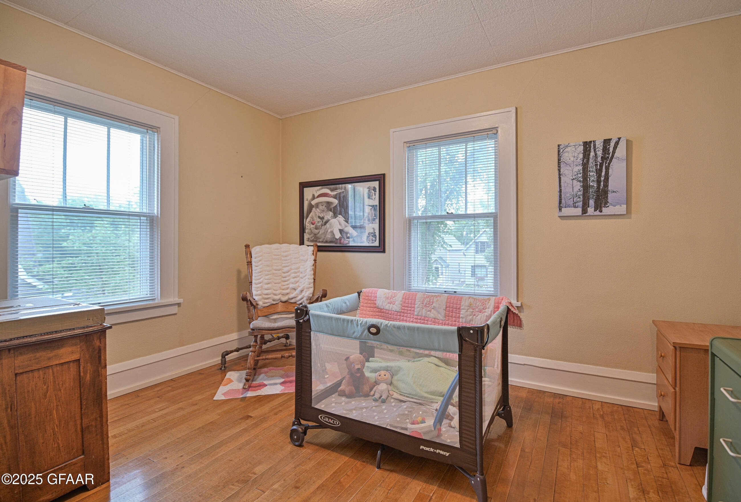 Grand Forks, North Dakota 58201, United States, 3 Bedrooms Bedrooms, ,2 BathroomsBathrooms,Residential,Pending,166318