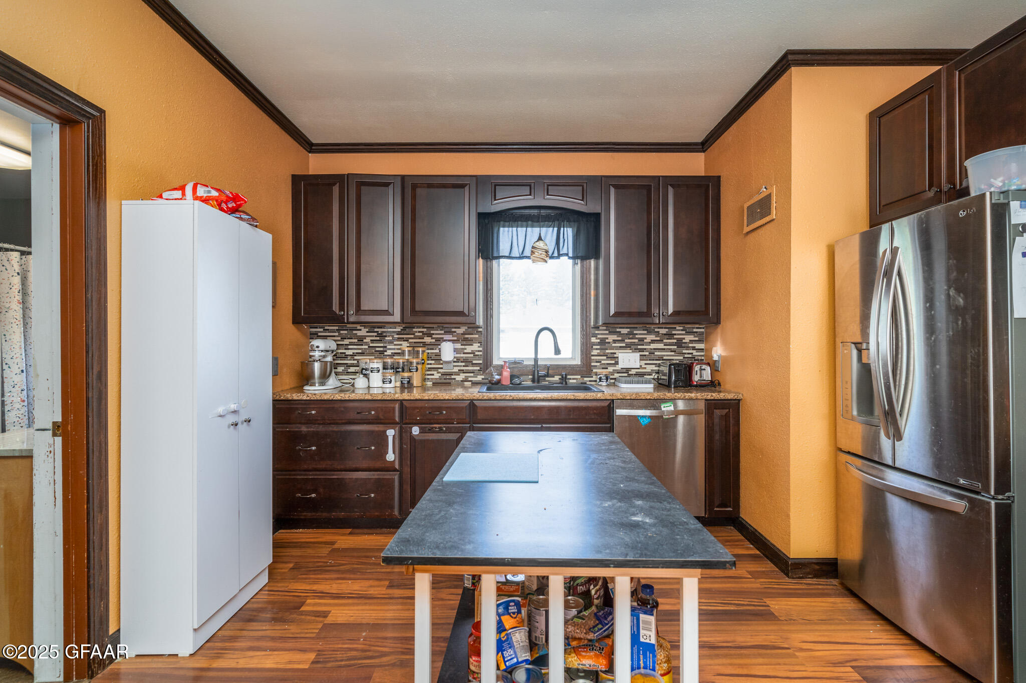 Hatton, North Dakota 58240, United States, 4 Bedrooms Bedrooms, ,2 BathroomsBathrooms,Residential,Active,20298