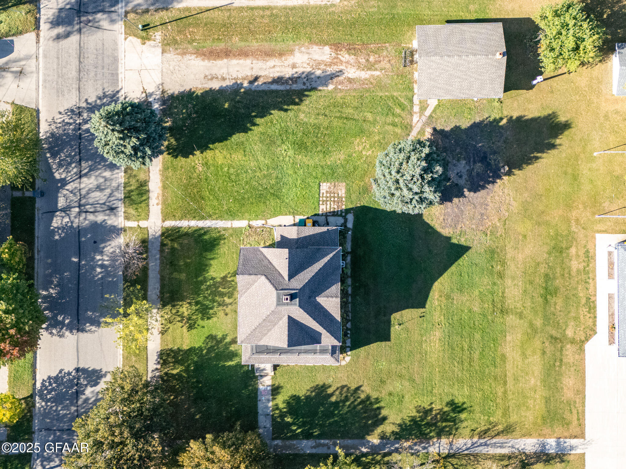 Hatton, North Dakota 58240, United States, 4 Bedrooms Bedrooms, ,2 BathroomsBathrooms,Residential,Active,20298