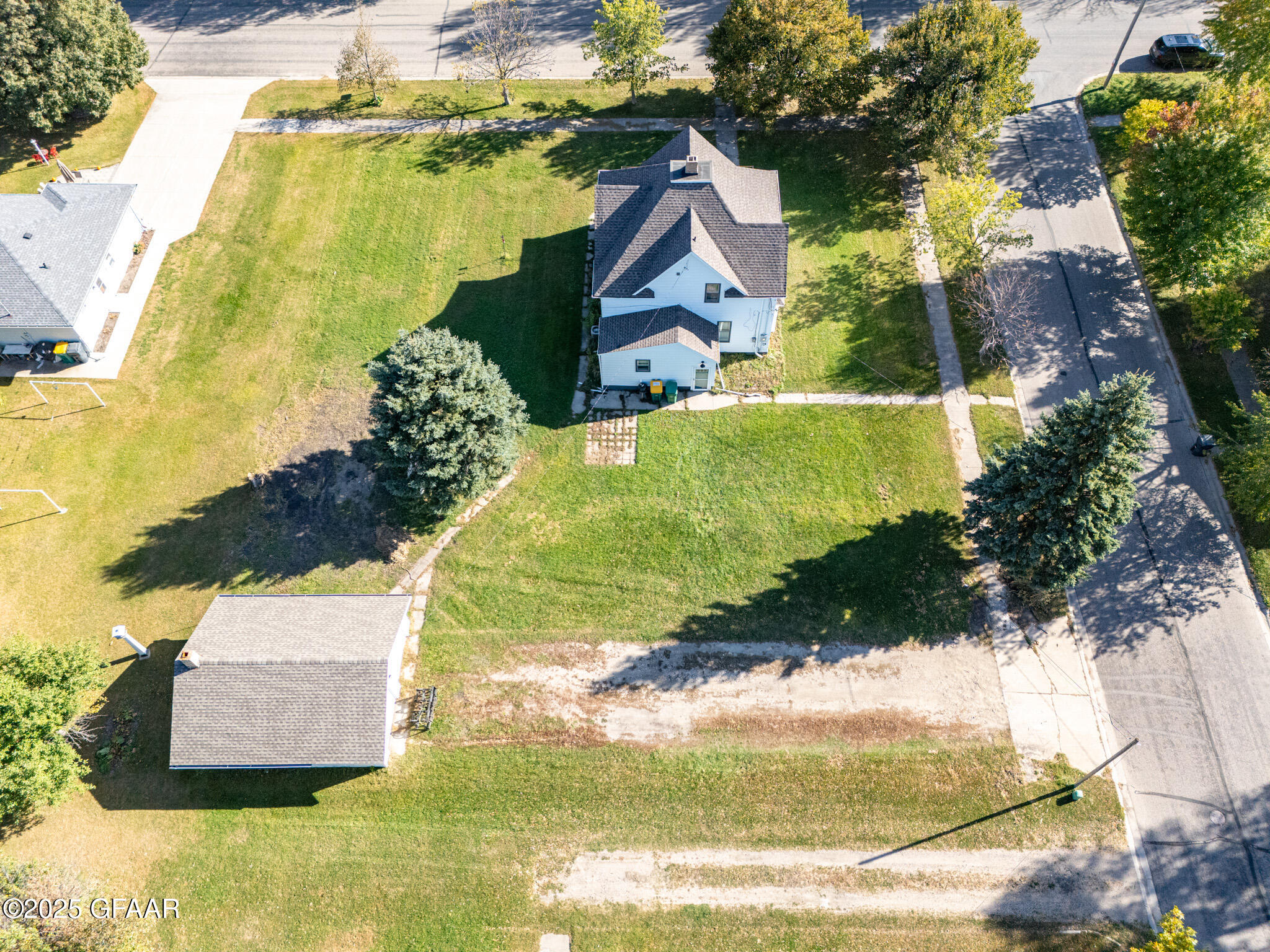 Hatton, North Dakota 58240, United States, 4 Bedrooms Bedrooms, ,2 BathroomsBathrooms,Residential,Active,20298