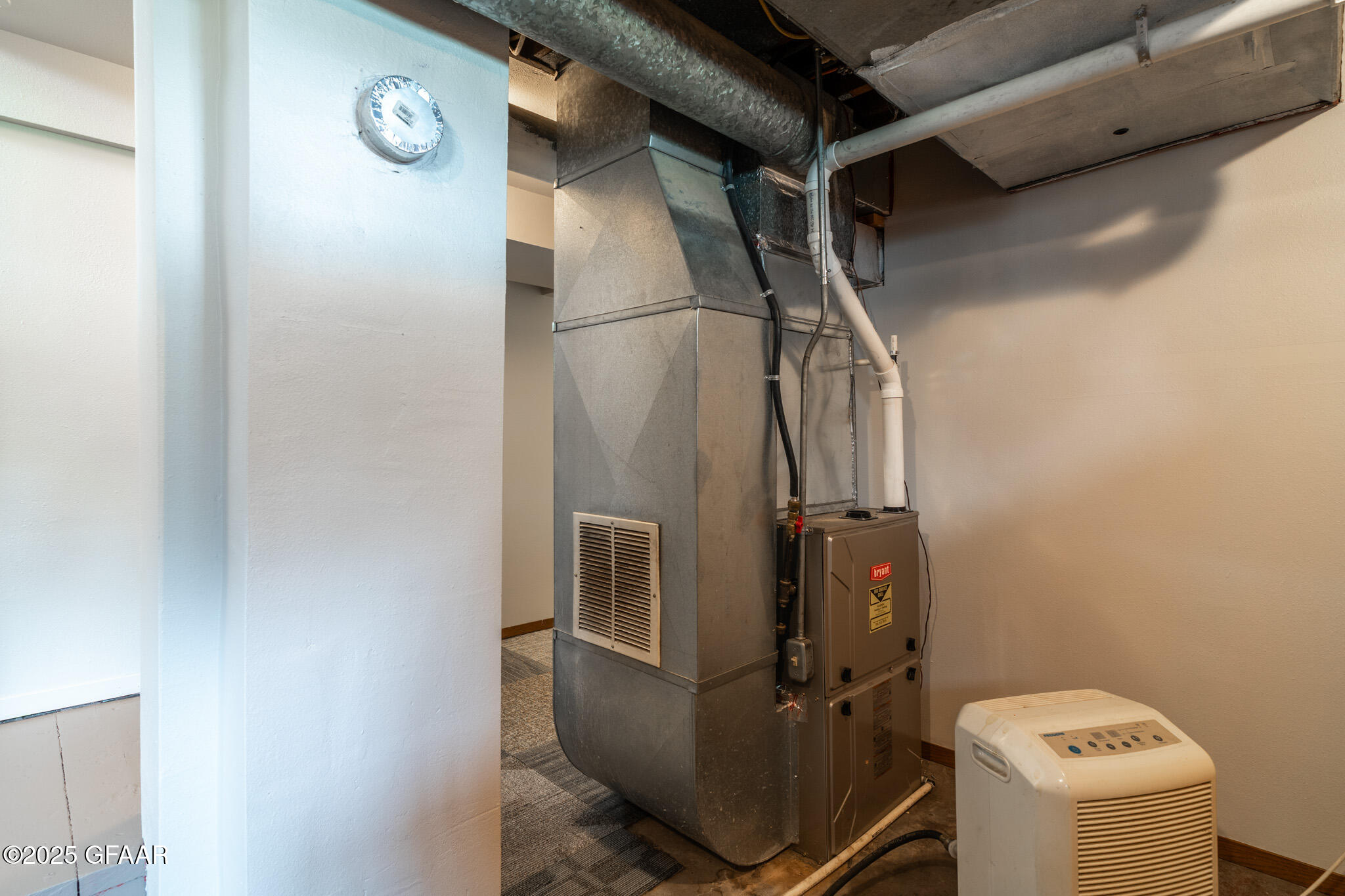 Larimore, North Dakota 58251, United States, 3 Bedrooms Bedrooms, ,1 BathroomBathrooms,Residential,Contingent,143717