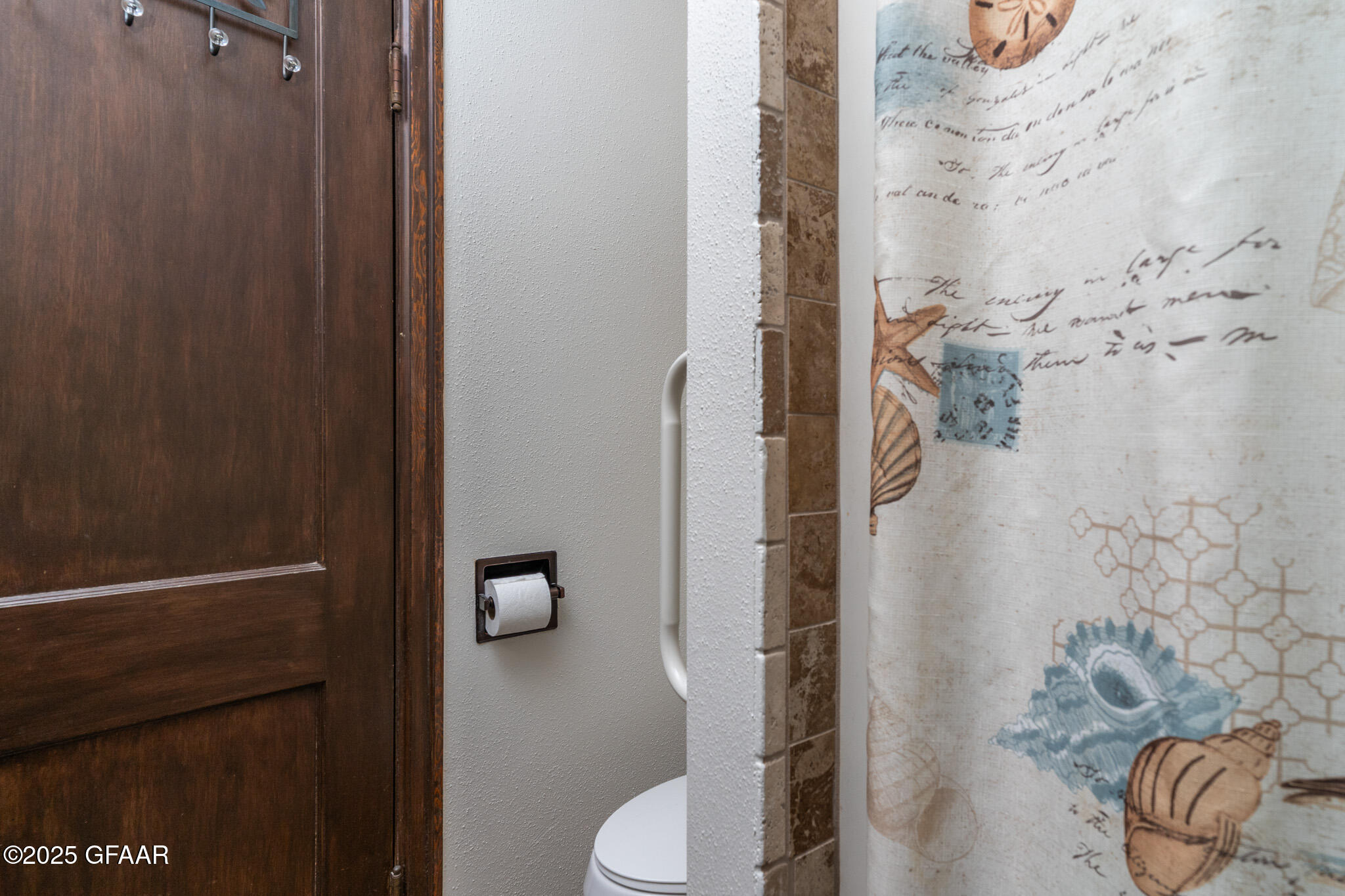 Larimore, North Dakota 58251, United States, 3 Bedrooms Bedrooms, ,1 BathroomBathrooms,Residential,Contingent,143717