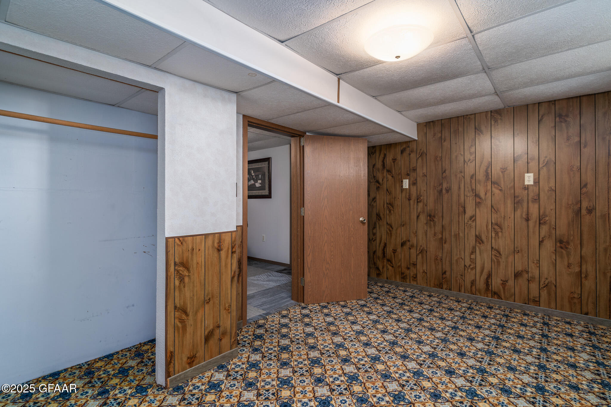 Larimore, North Dakota 58251, United States, 3 Bedrooms Bedrooms, ,1 BathroomBathrooms,Residential,Contingent,143717