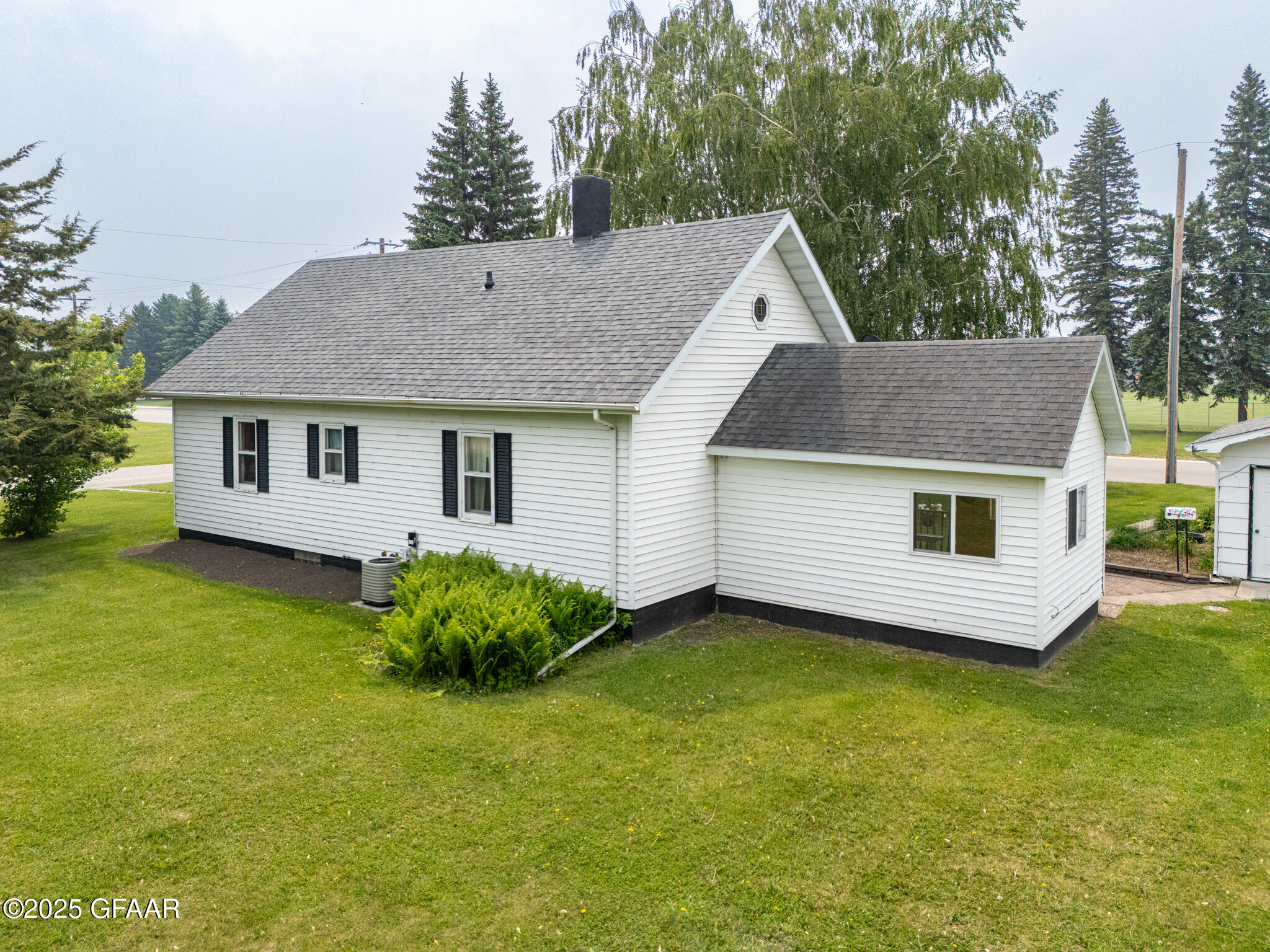 Larimore, North Dakota 58251, United States, 3 Bedrooms Bedrooms, ,1 BathroomBathrooms,Residential,Contingent,143717