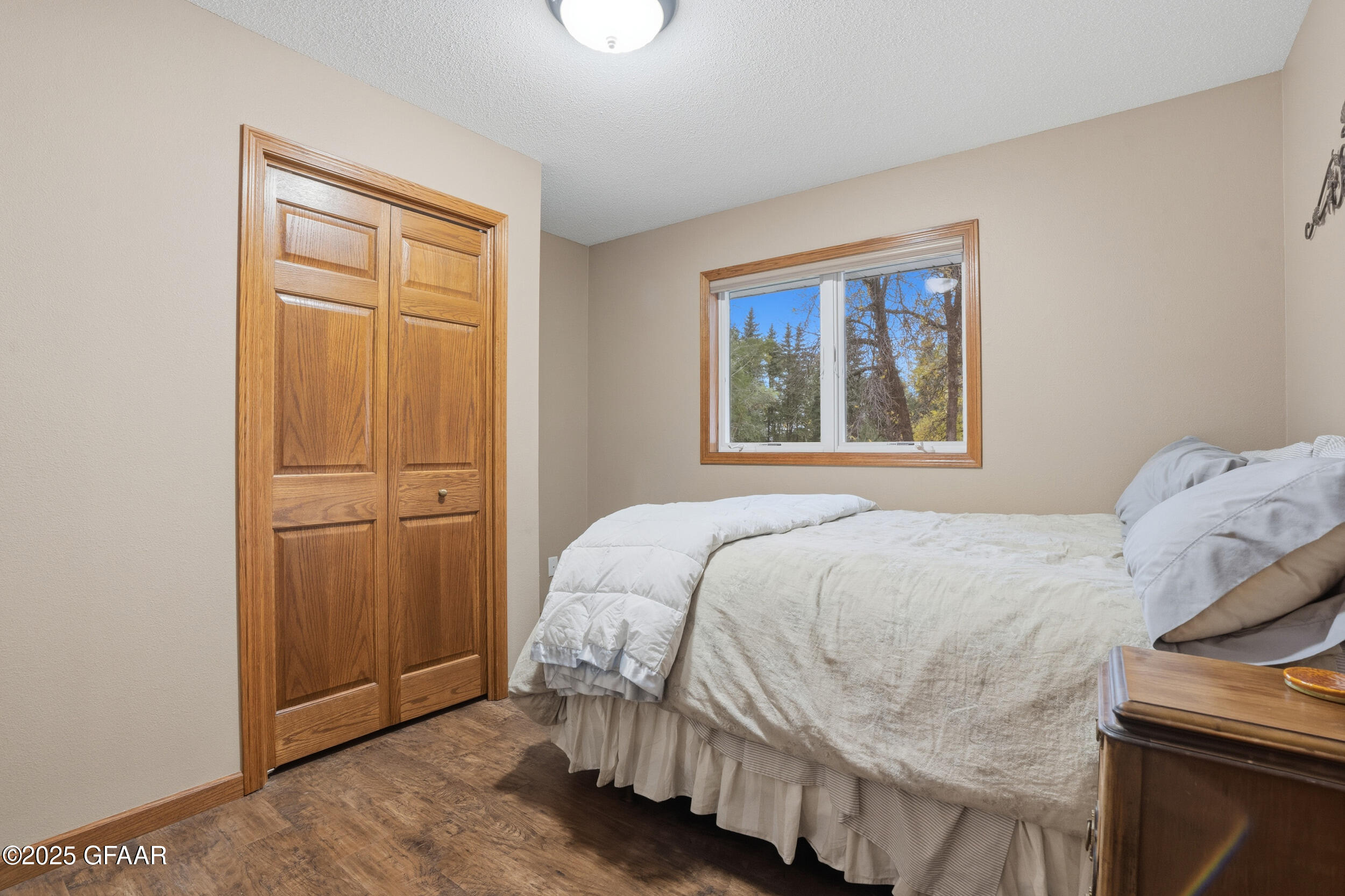 Grand Forks, North Dakota 58201, United States, 4 Bedrooms Bedrooms, ,3 BathroomsBathrooms,Residential,Active,229784