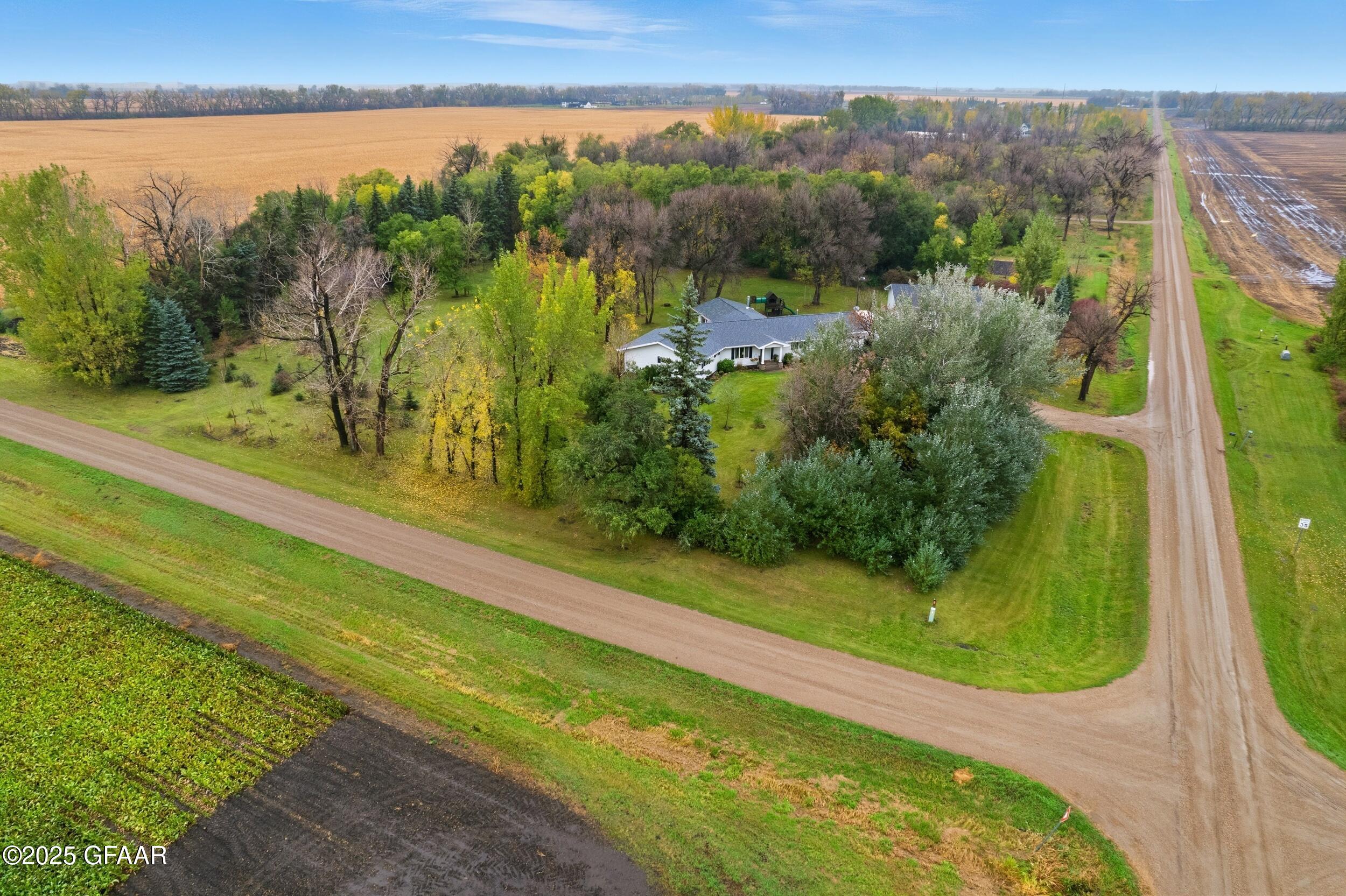 Grand Forks, North Dakota 58201, United States, 4 Bedrooms Bedrooms, ,3 BathroomsBathrooms,Residential,Active,229784