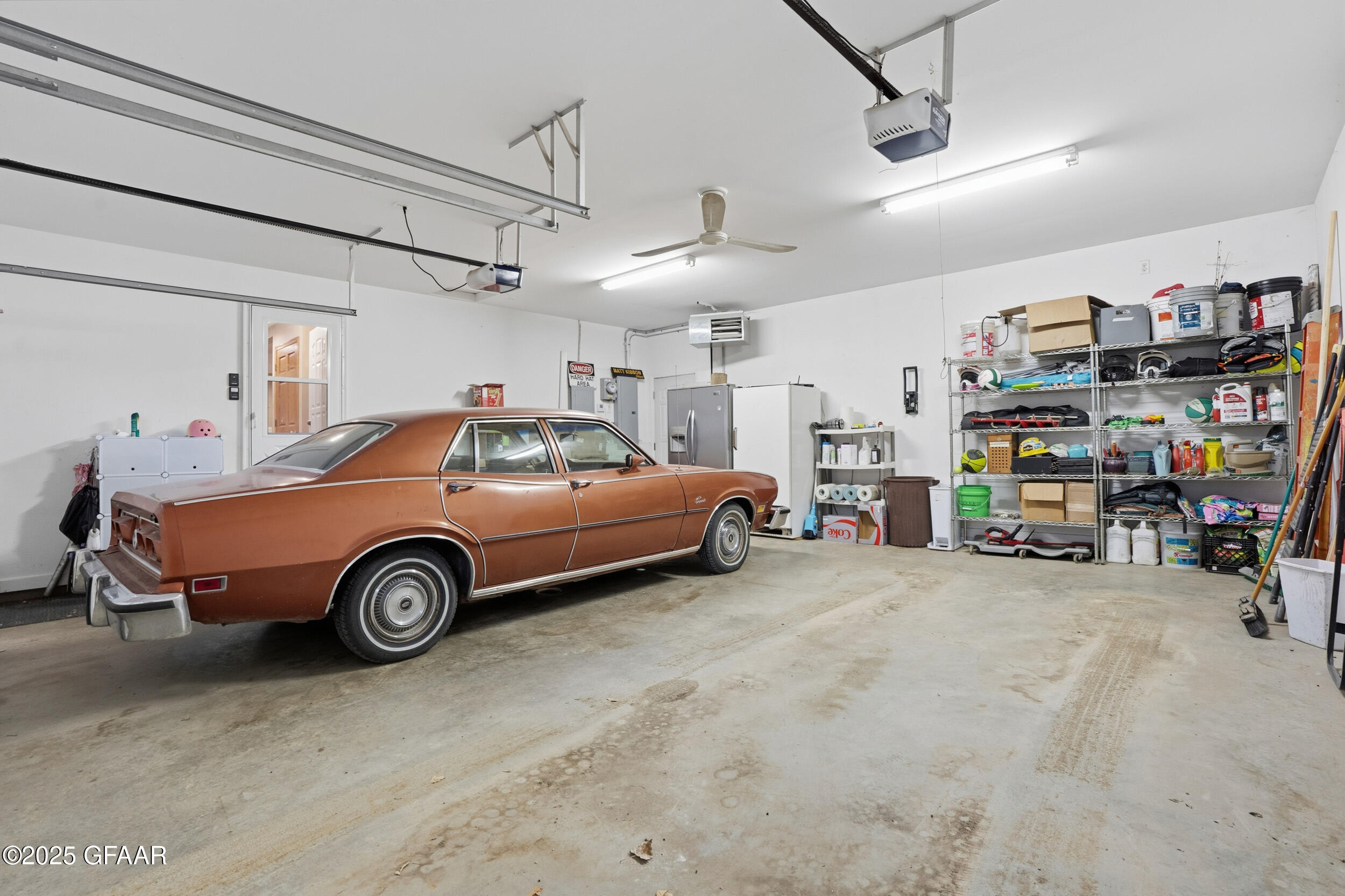 Grand Forks, North Dakota 58201, United States, 4 Bedrooms Bedrooms, ,3 BathroomsBathrooms,Residential,Active,229784