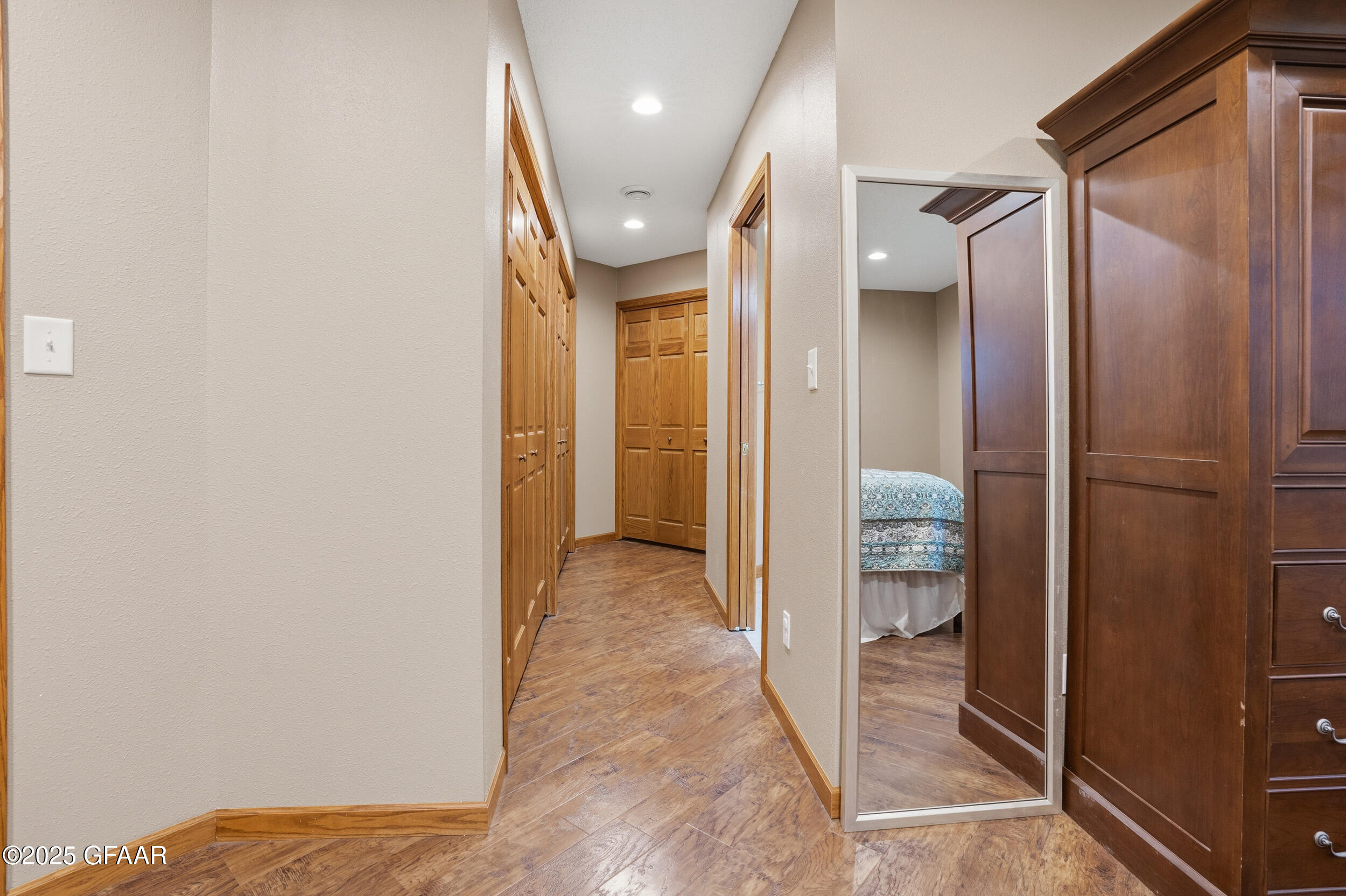 Grand Forks, North Dakota 58201, United States, 4 Bedrooms Bedrooms, ,3 BathroomsBathrooms,Residential,Active,229784