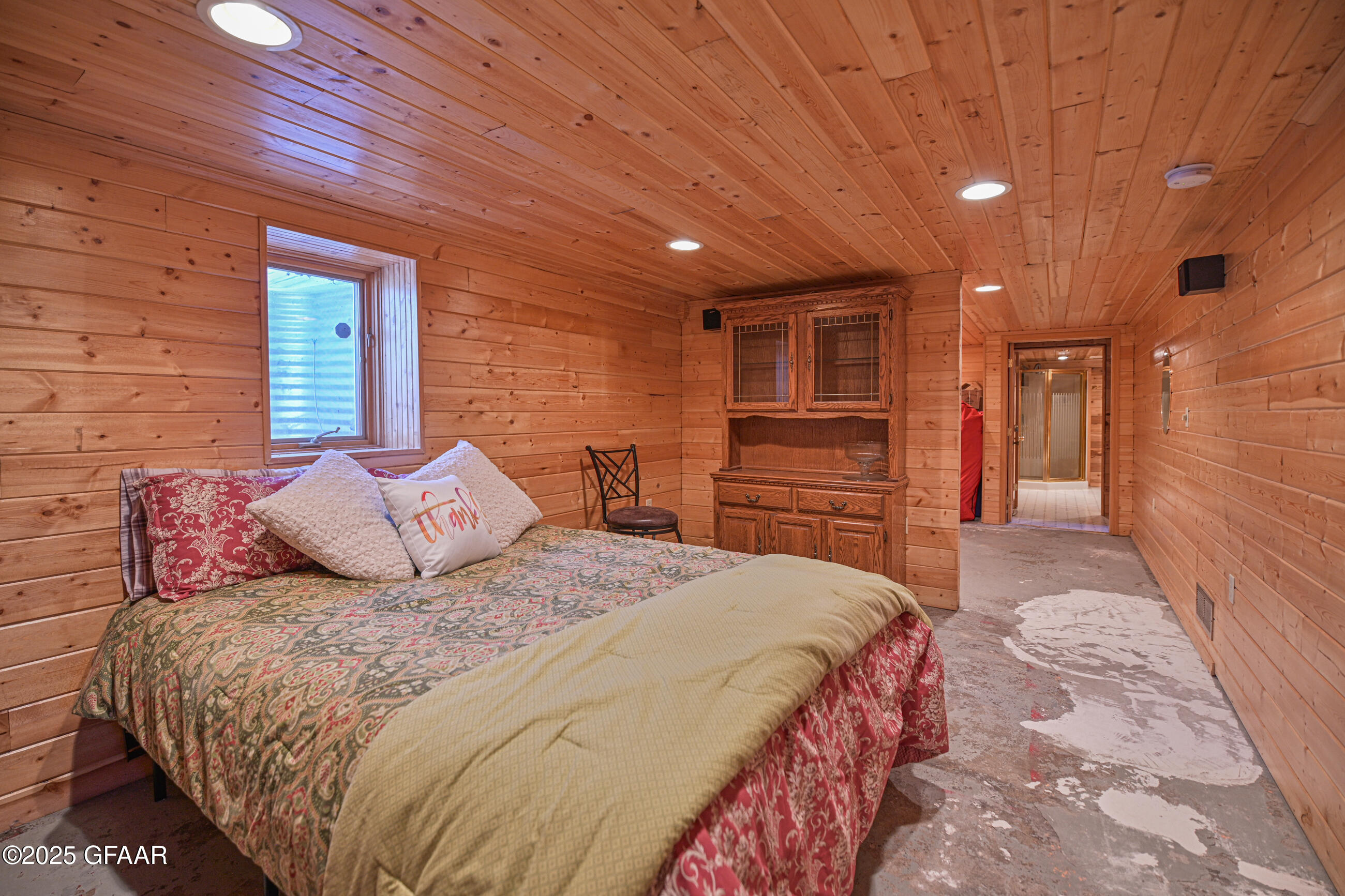 Grand Forks, North Dakota 58203, United States, 4 Bedrooms Bedrooms, ,2 BathroomsBathrooms,Residential,Pending,166337