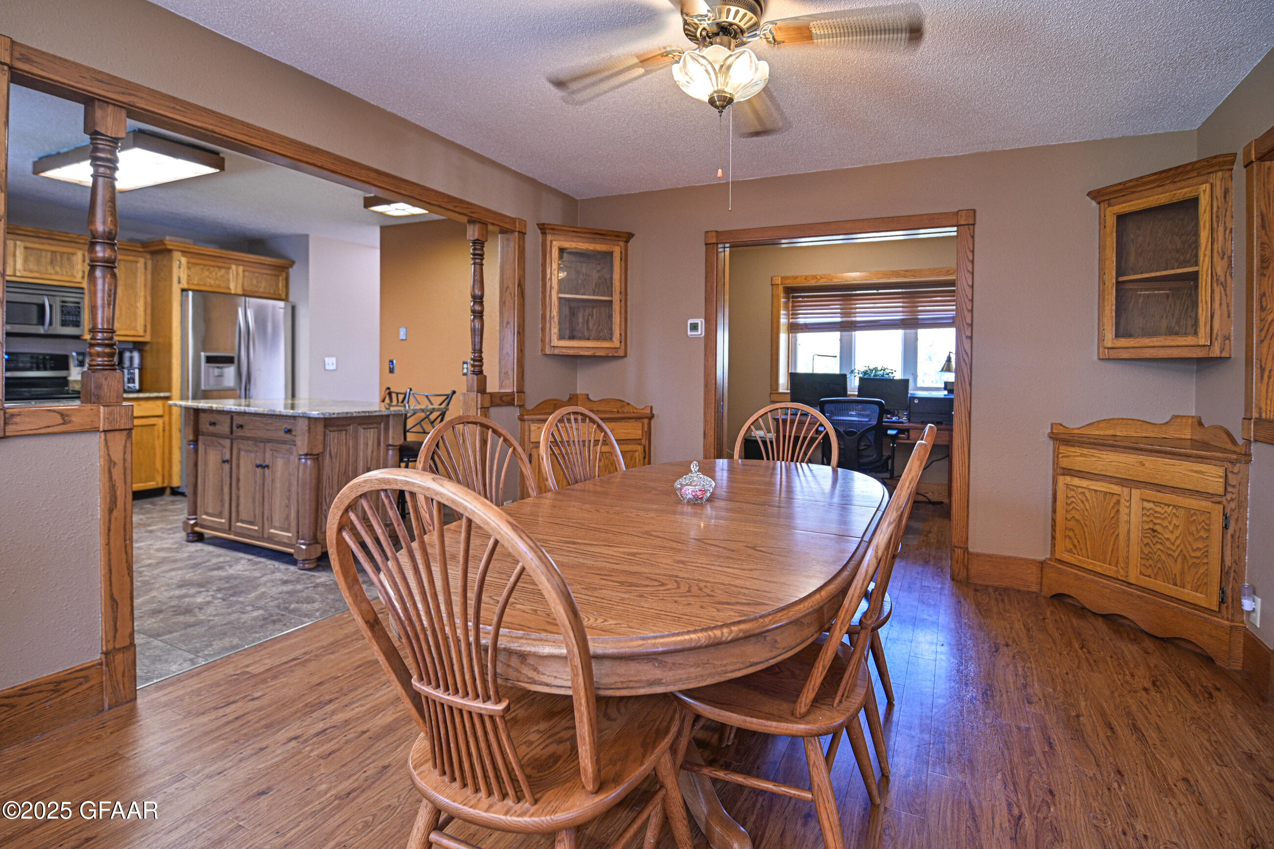 Grand Forks, North Dakota 58203, United States, 4 Bedrooms Bedrooms, ,2 BathroomsBathrooms,Residential,Pending,166337