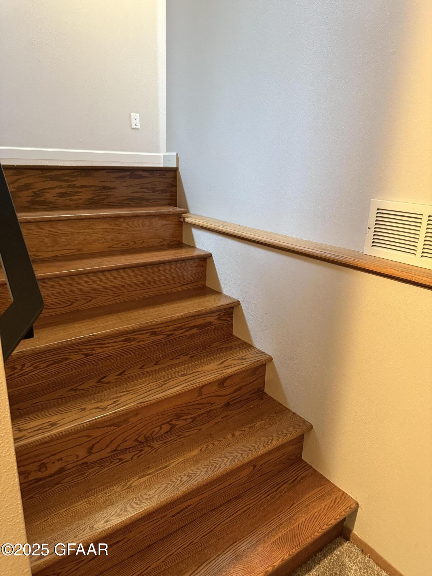 Fargo, North Dakota 58104, United States, 3 Bedrooms Bedrooms, ,2 BathroomsBathrooms,Residential,Active,167152