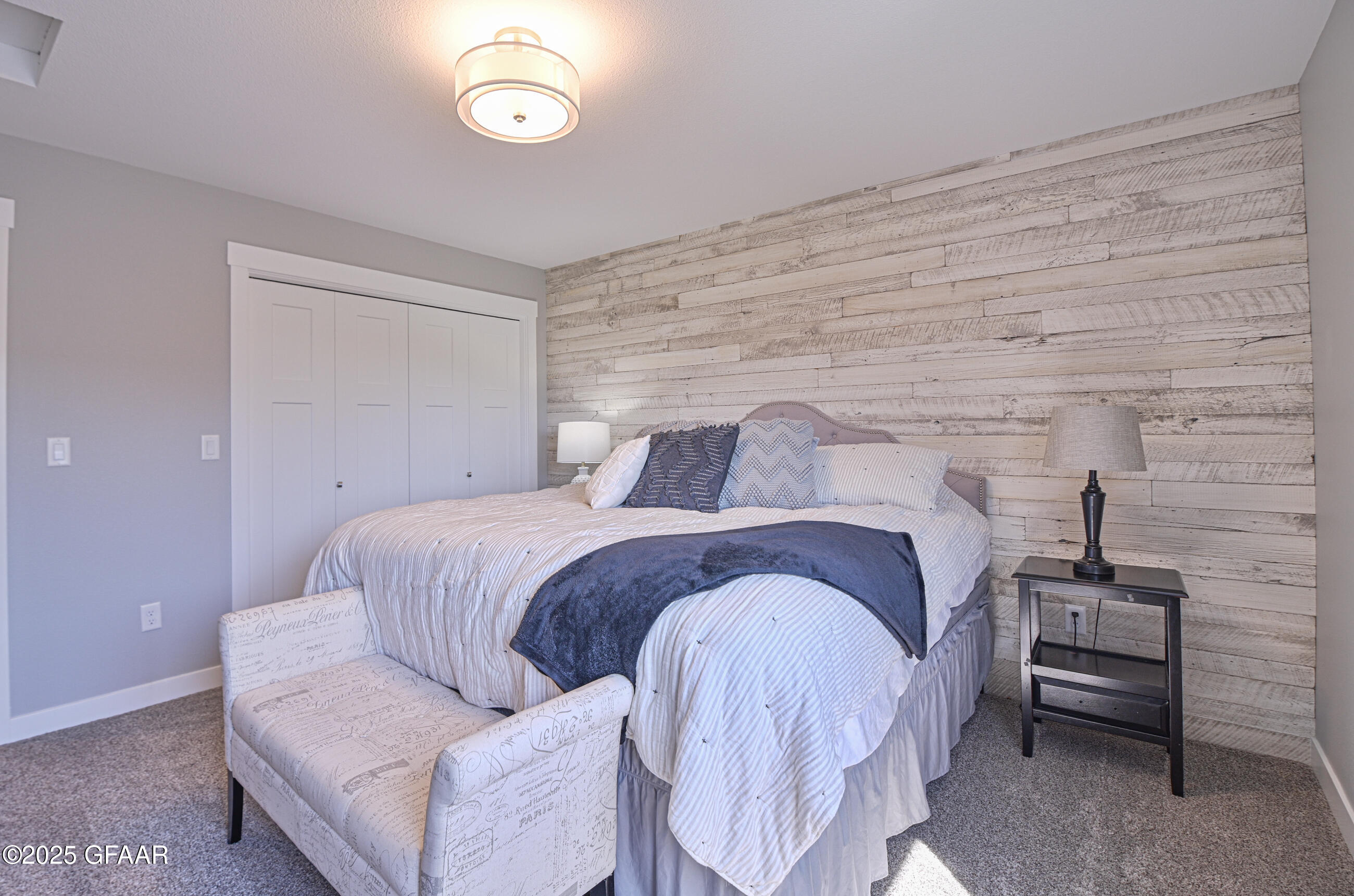 Grand Forks, North Dakota 58201, United States, 6 Bedrooms Bedrooms, ,4 BathroomsBathrooms,Residential,Contingent,206962