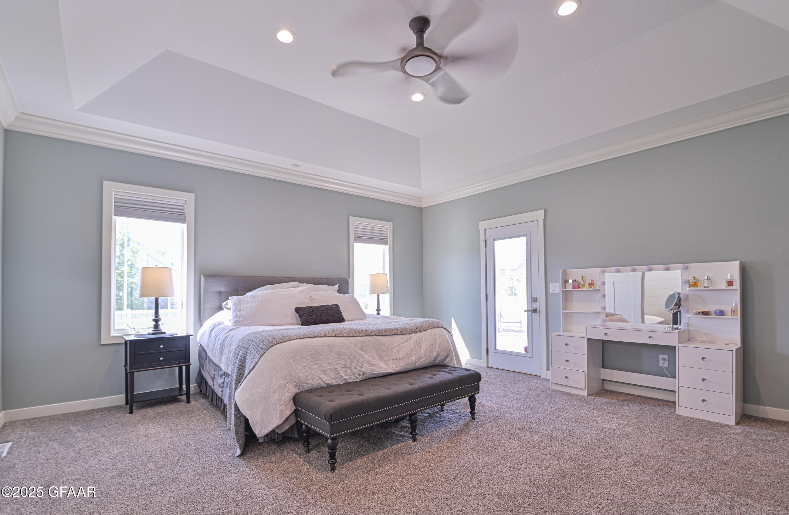 Grand Forks, North Dakota 58201, United States, 6 Bedrooms Bedrooms, ,4 BathroomsBathrooms,Residential,Contingent,206962