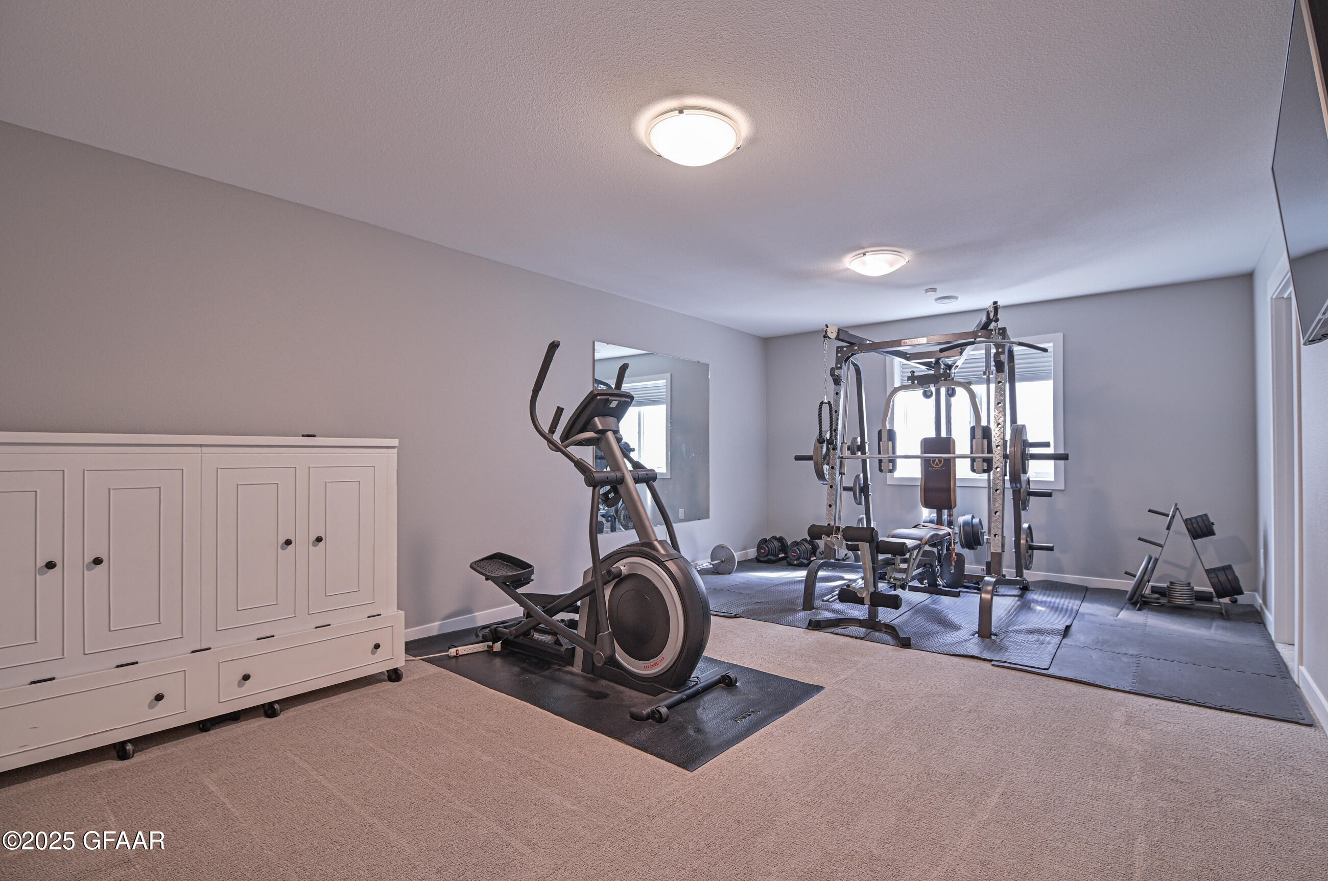 Grand Forks, North Dakota 58201, United States, 6 Bedrooms Bedrooms, ,4 BathroomsBathrooms,Residential,Contingent,206962