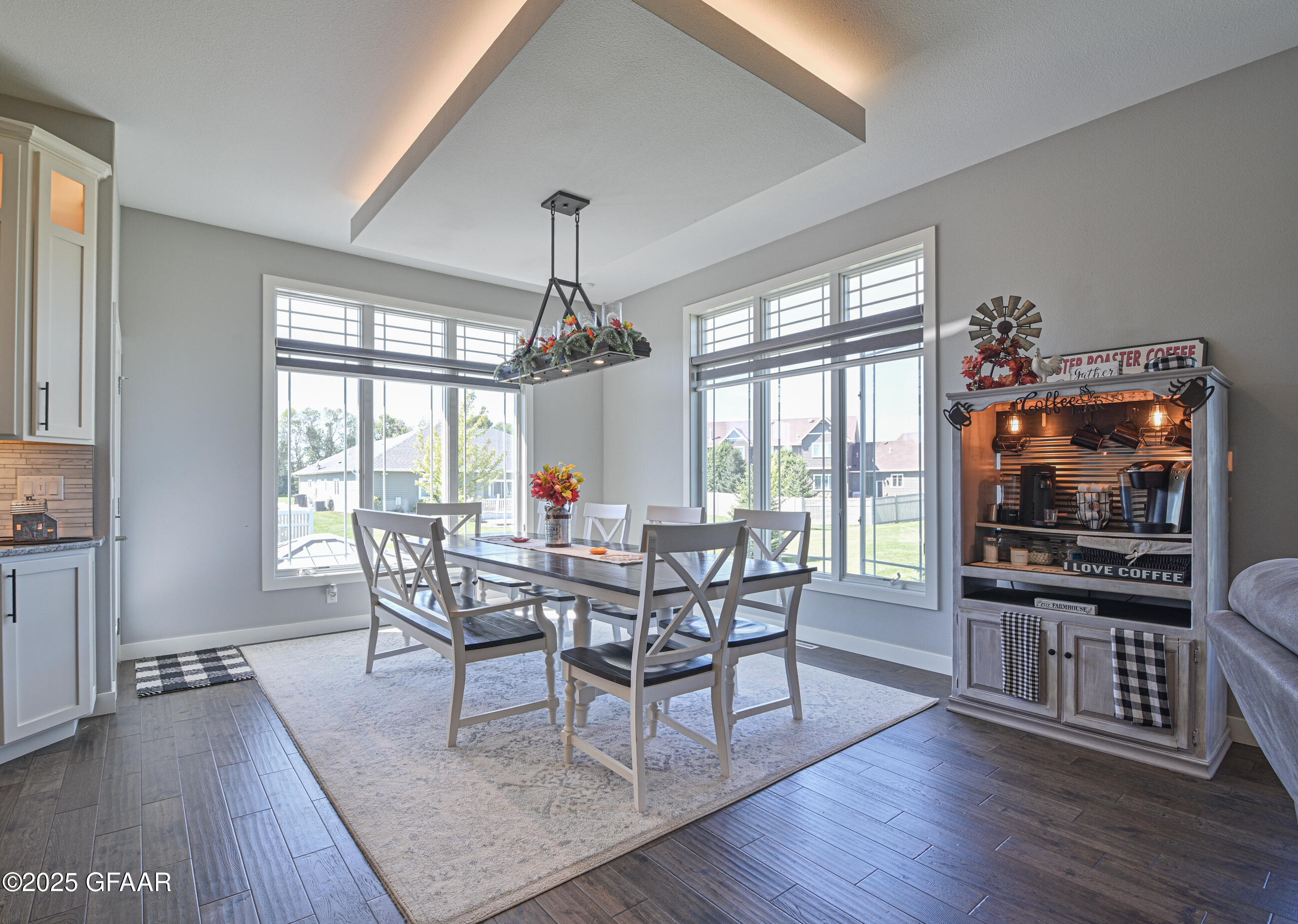 Grand Forks, North Dakota 58201, United States, 6 Bedrooms Bedrooms, ,4 BathroomsBathrooms,Residential,Contingent,206962