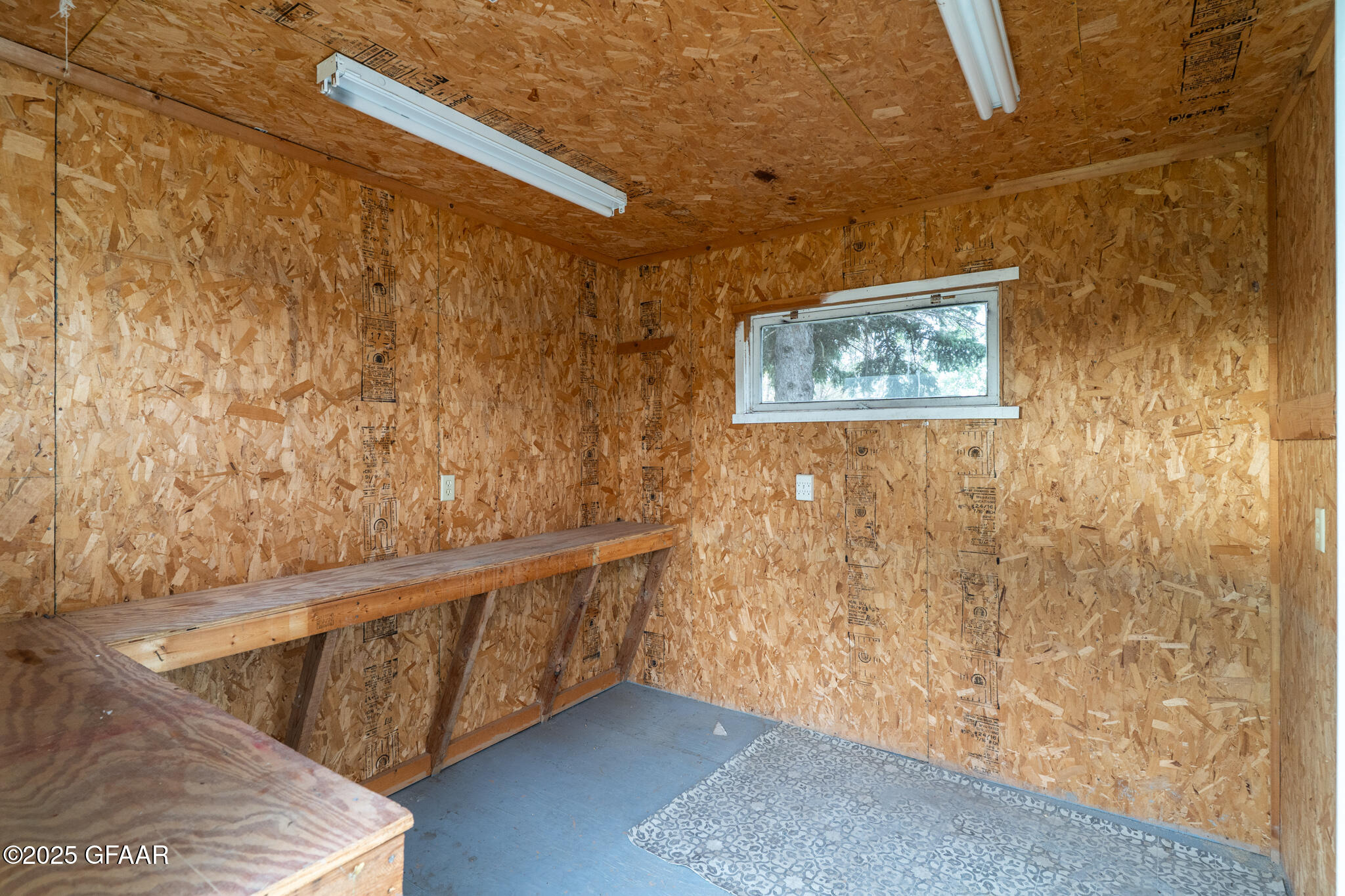 Hatton, North Dakota 58240, United States, 3 Bedrooms Bedrooms, ,2 BathroomsBathrooms,Residential,Active,231828