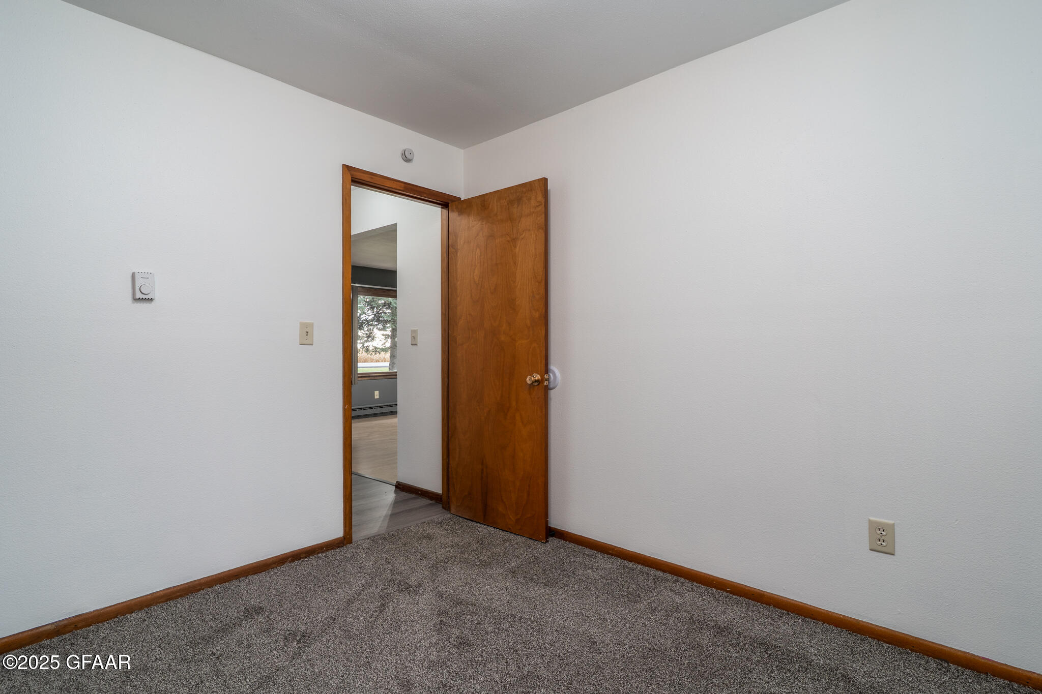 Hatton, North Dakota 58240, United States, 3 Bedrooms Bedrooms, ,2 BathroomsBathrooms,Residential,Active,231828