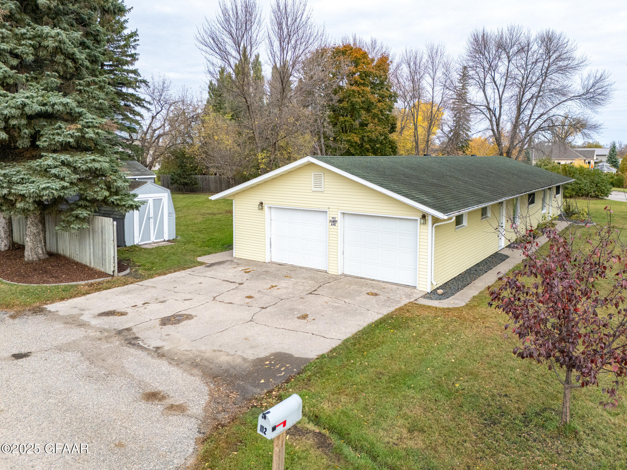 Hatton, North Dakota 58240, United States, 3 Bedrooms Bedrooms, ,2 BathroomsBathrooms,Residential,Active,231828