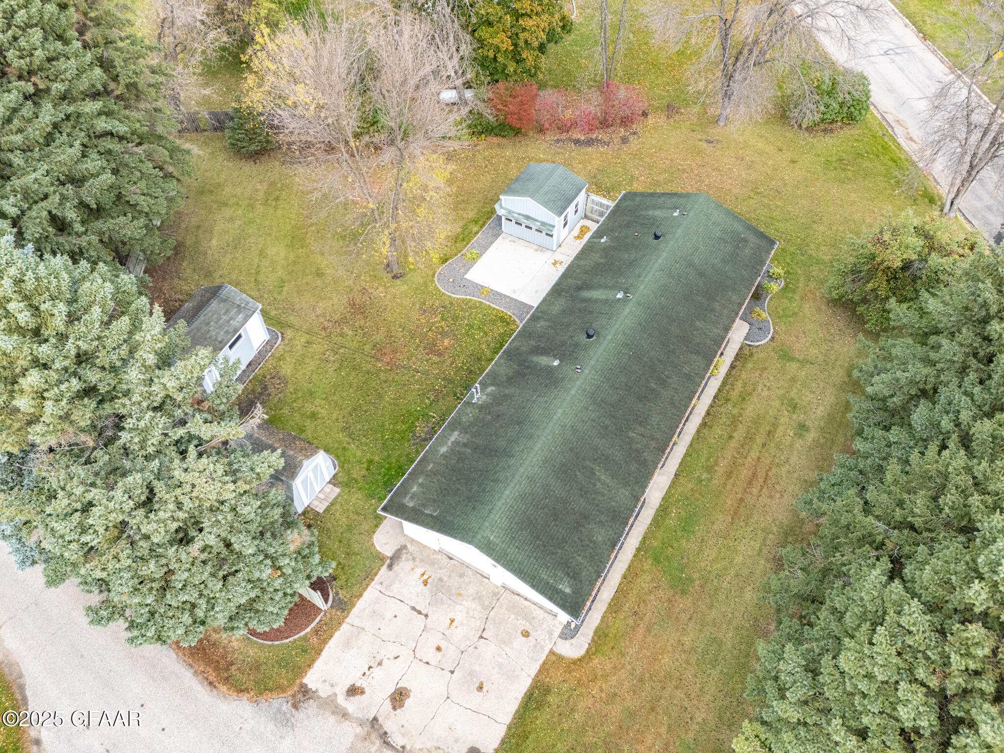 Hatton, North Dakota 58240, United States, 3 Bedrooms Bedrooms, ,2 BathroomsBathrooms,Residential,Active,231828