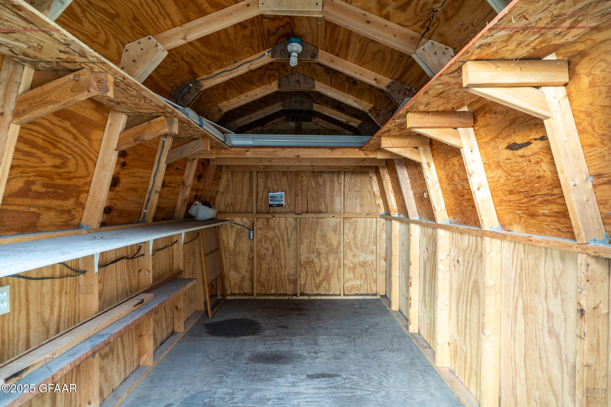 Hatton, North Dakota 58240, United States, 3 Bedrooms Bedrooms, ,2 BathroomsBathrooms,Residential,Active,231828