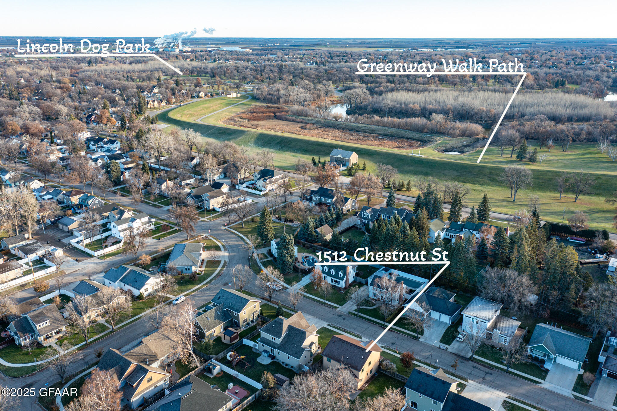 Grand Forks, North Dakota 58201, United States, 5 Bedrooms Bedrooms, ,3 BathroomsBathrooms,Residential,Pending,101233