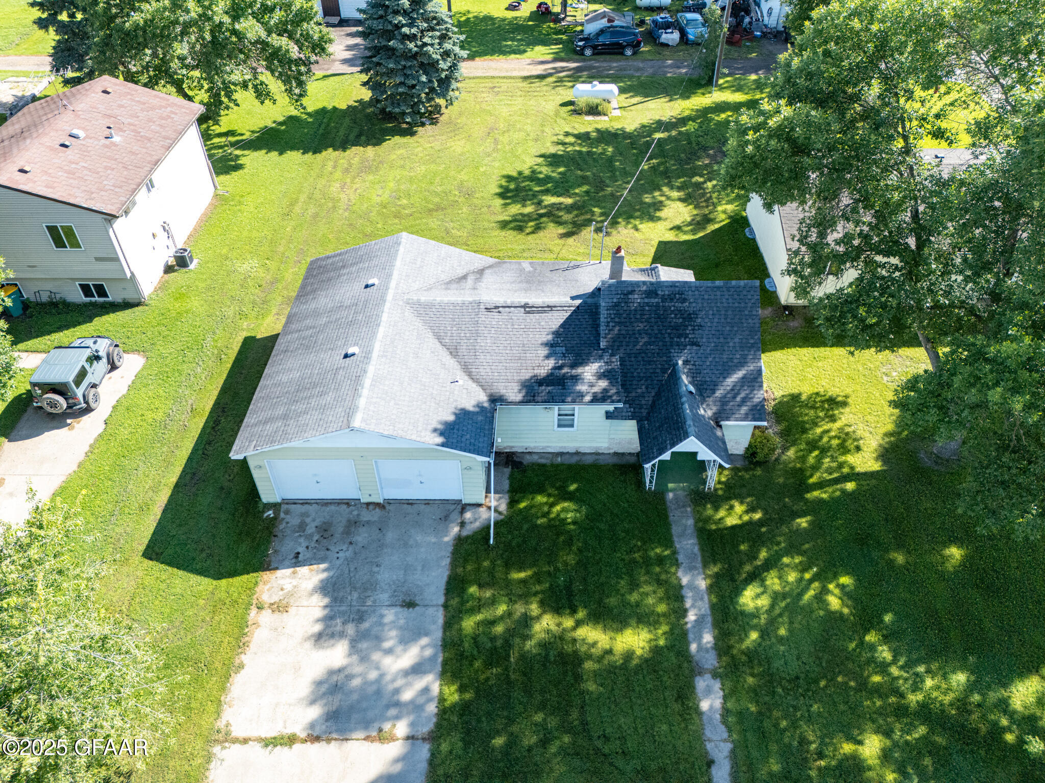 Hatton, North Dakota 58240, United States, 2 Bedrooms Bedrooms, ,1 BathroomBathrooms,Residential,Pending,202451