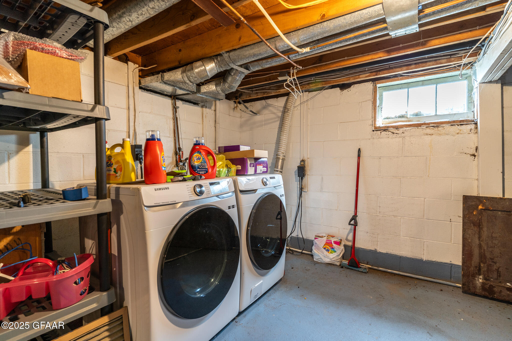 Hatton, North Dakota 58240, United States, 2 Bedrooms Bedrooms, ,1 BathroomBathrooms,Residential,Pending,202451