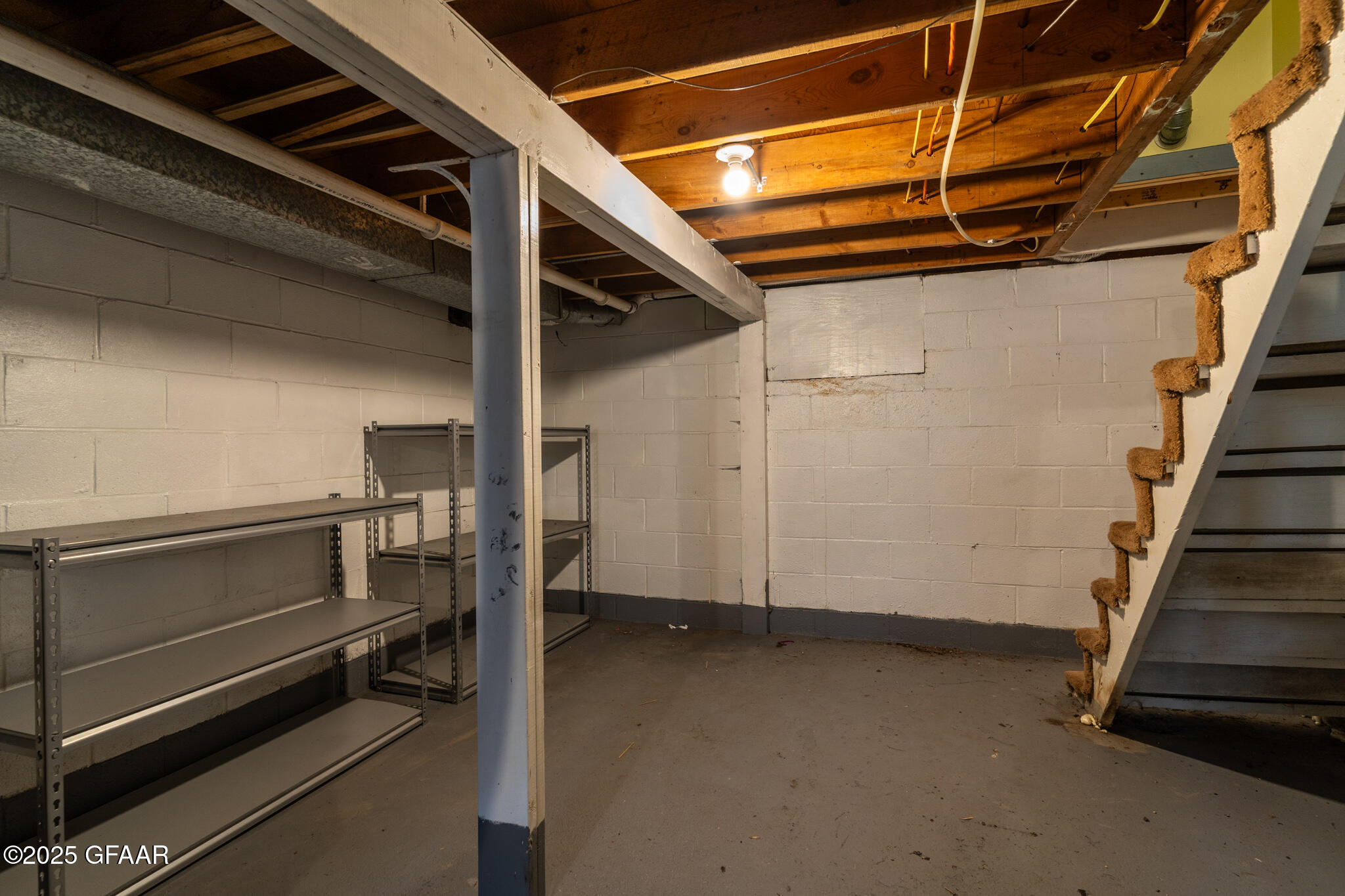 Hatton, North Dakota 58240, United States, 2 Bedrooms Bedrooms, ,1 BathroomBathrooms,Residential,Pending,202451