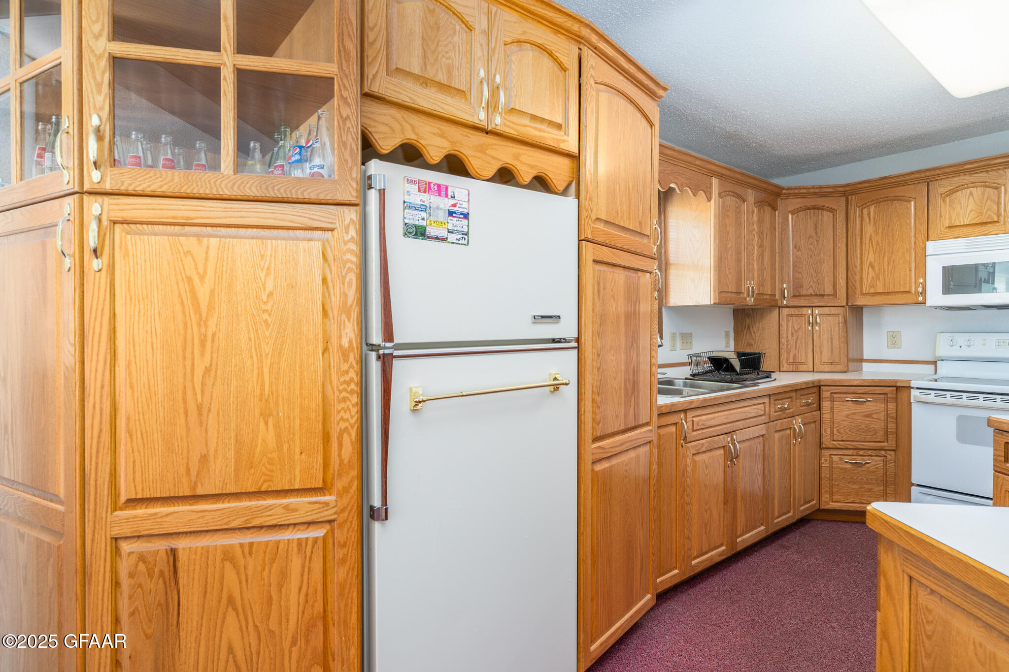 Hatton, North Dakota 58240, United States, 2 Bedrooms Bedrooms, ,1 BathroomBathrooms,Residential,Pending,202451