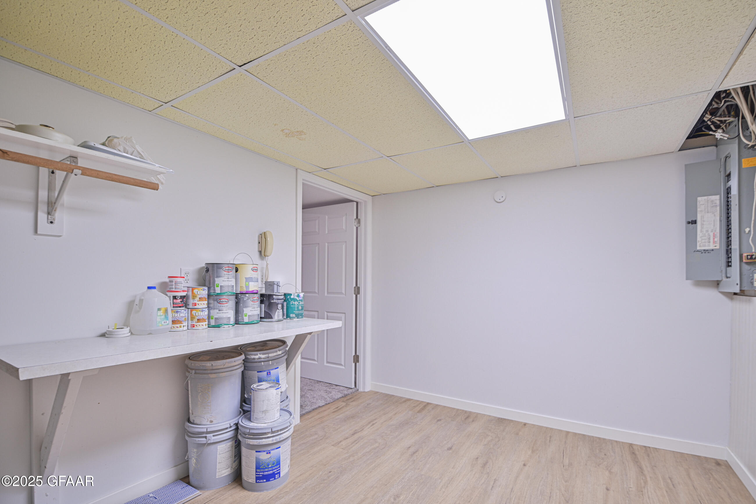 East Grand Forks, Minnesota 56721, United States, 7 Bedrooms Bedrooms, ,5 BathroomsBathrooms,Residential,Pending,166339