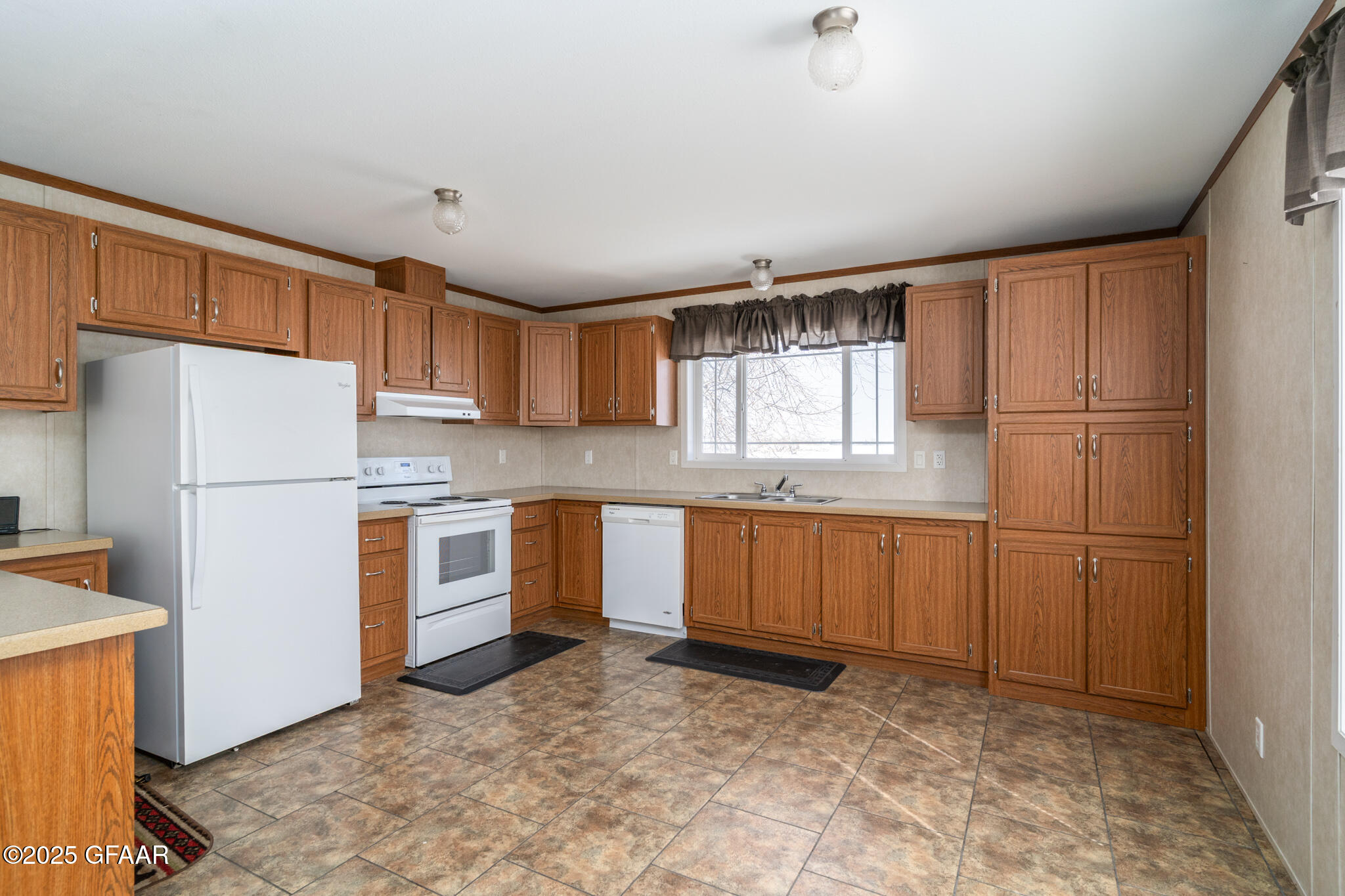 Finley, North Dakota 58230, United States, 3 Bedrooms Bedrooms, ,1 BathroomBathrooms,Residential,Active,245908