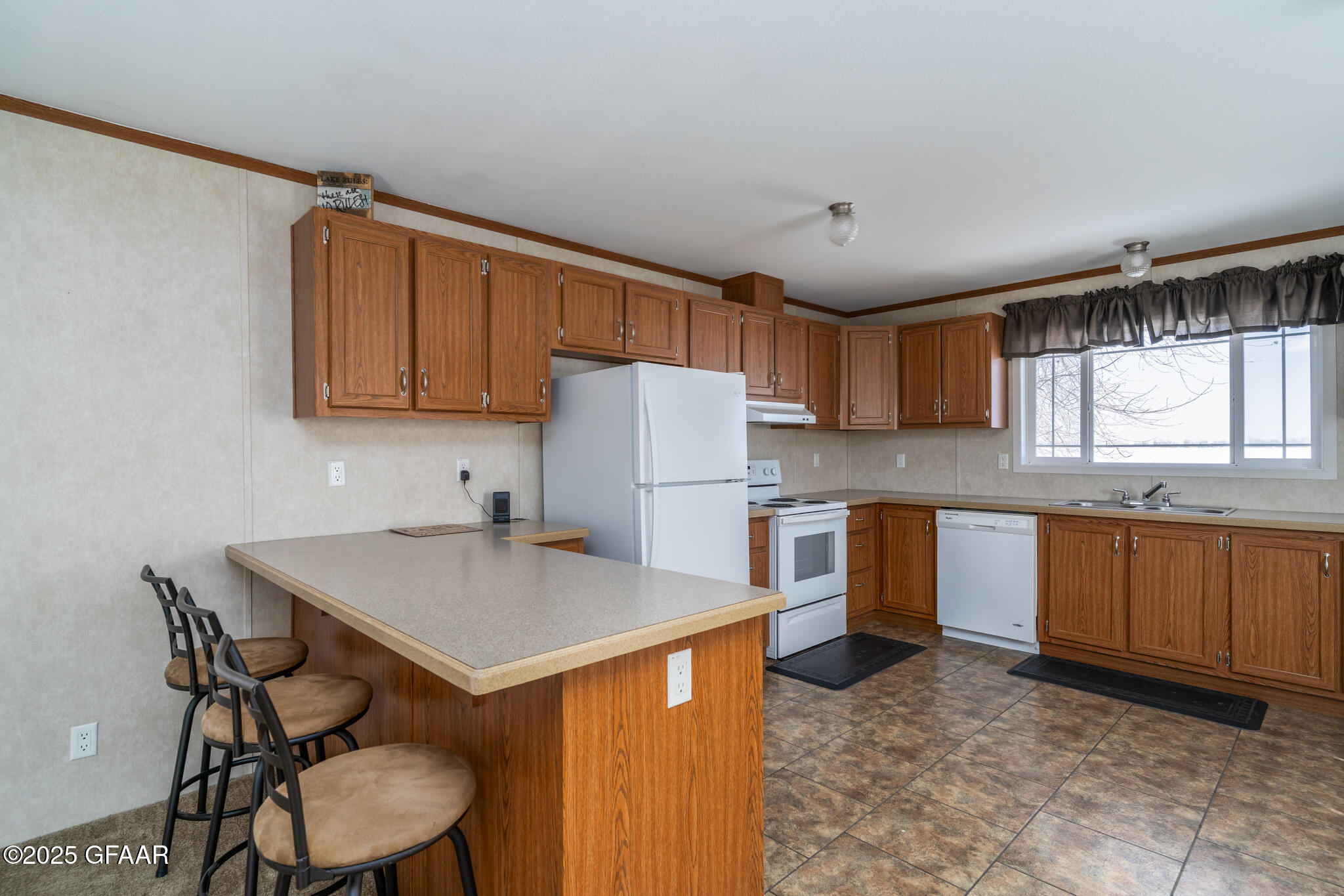 Finley, North Dakota 58230, United States, 3 Bedrooms Bedrooms, ,1 BathroomBathrooms,Residential,Active,245908