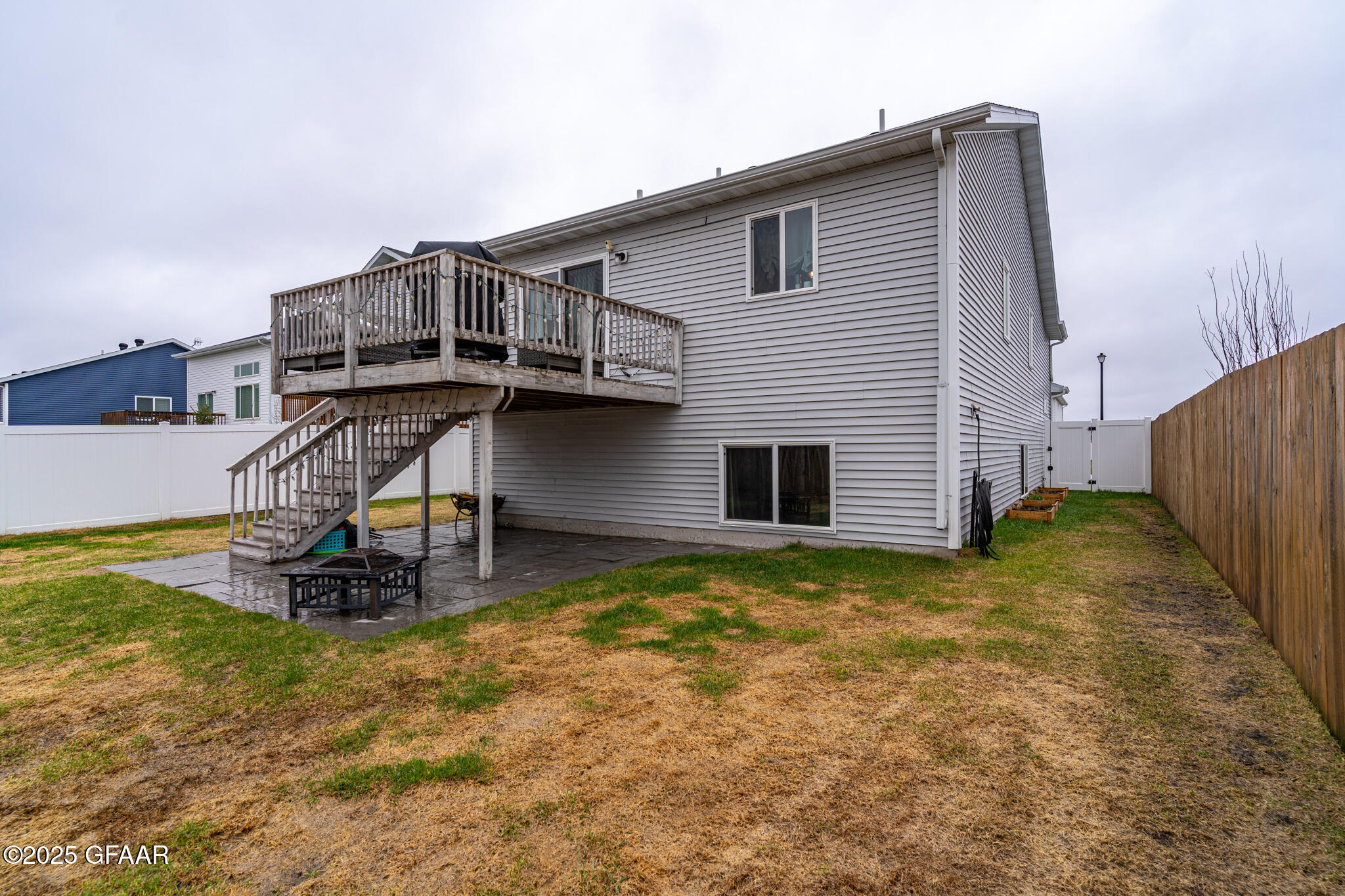 Grand Forks, North Dakota 58201, United States, 4 Bedrooms Bedrooms, ,2 BathroomsBathrooms,Residential,Pending,166338