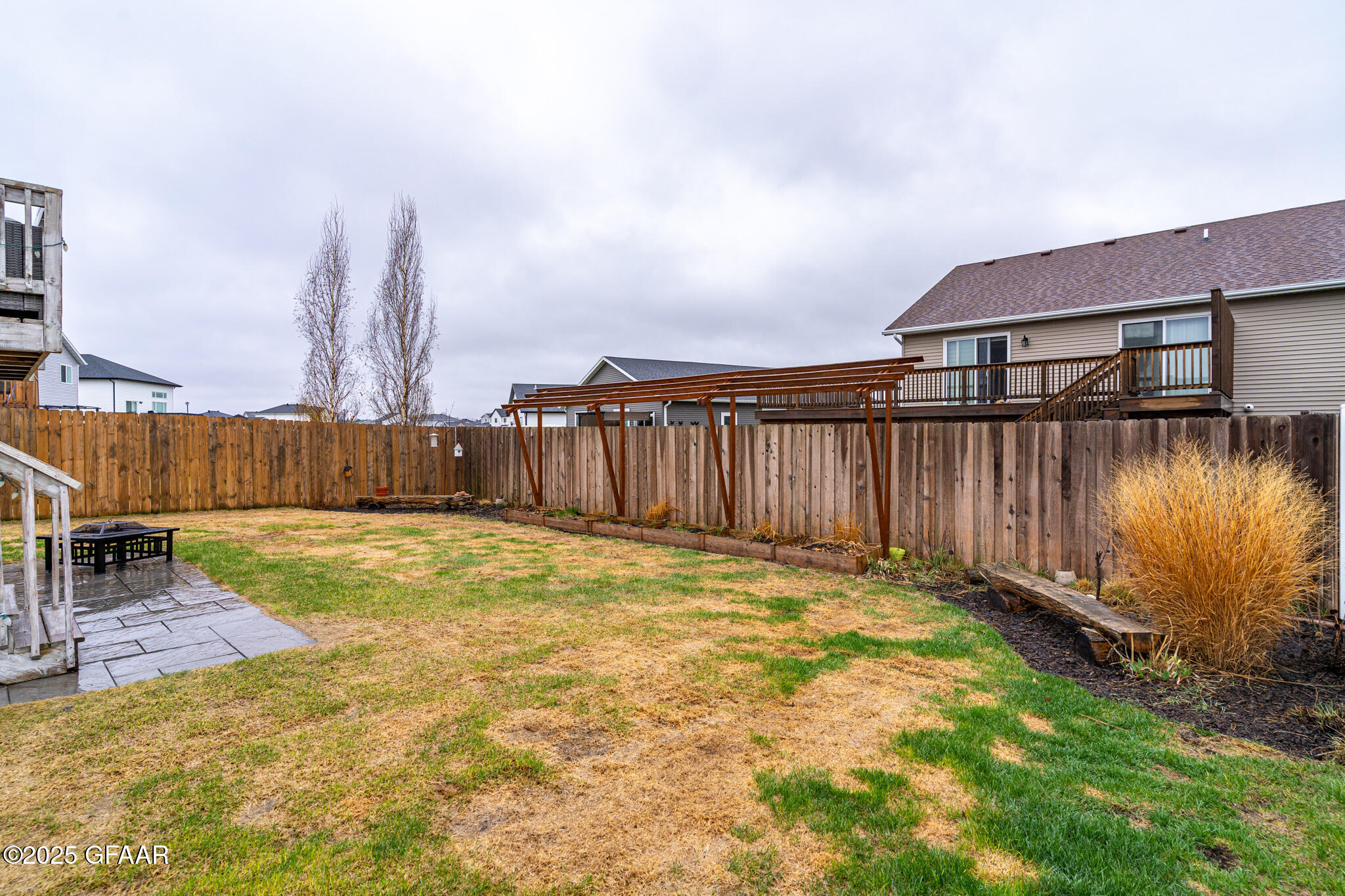 Grand Forks, North Dakota 58201, United States, 4 Bedrooms Bedrooms, ,2 BathroomsBathrooms,Residential,Pending,166338