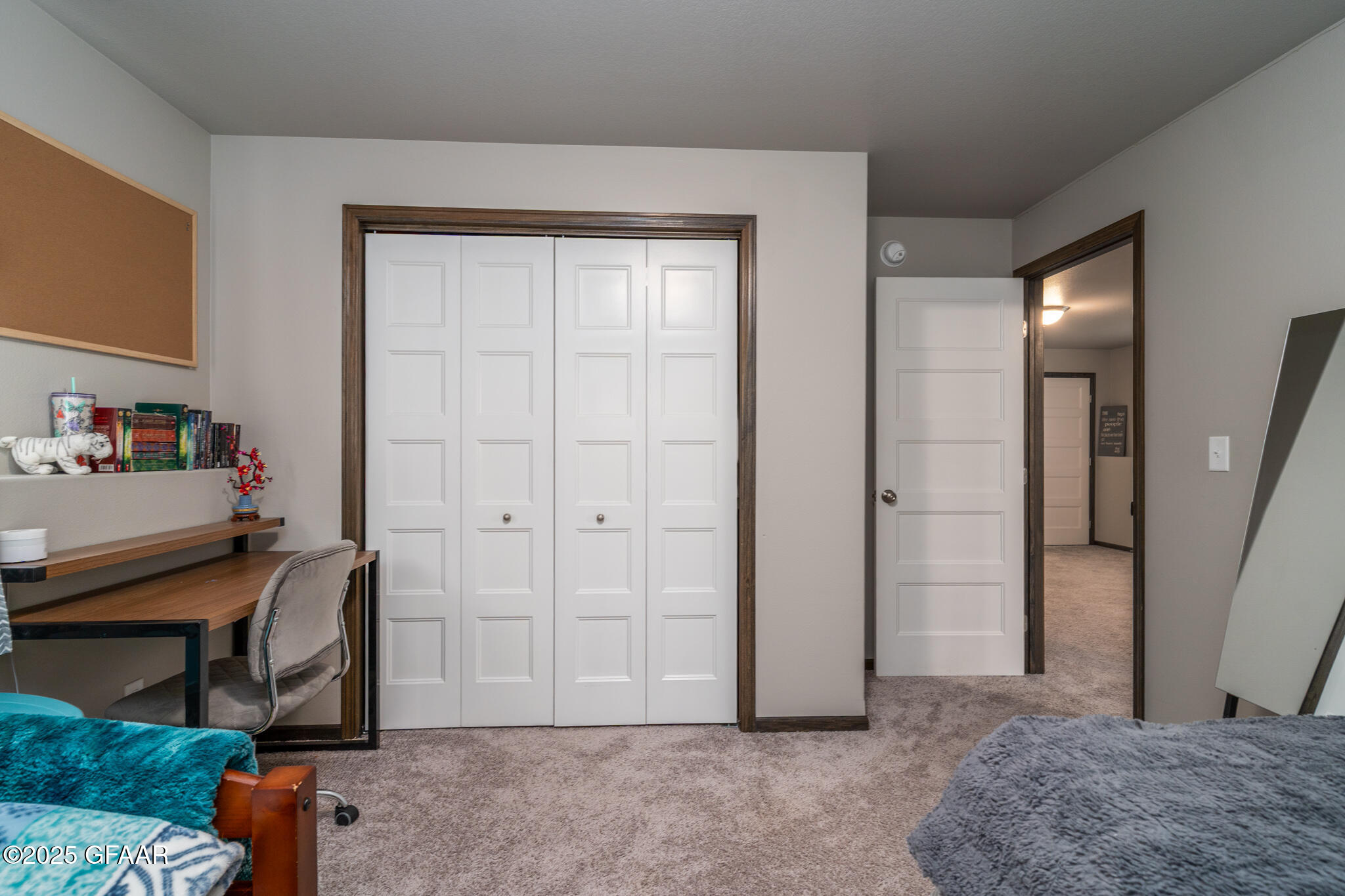 Grand Forks, North Dakota 58201, United States, 4 Bedrooms Bedrooms, ,2 BathroomsBathrooms,Residential,Pending,166338