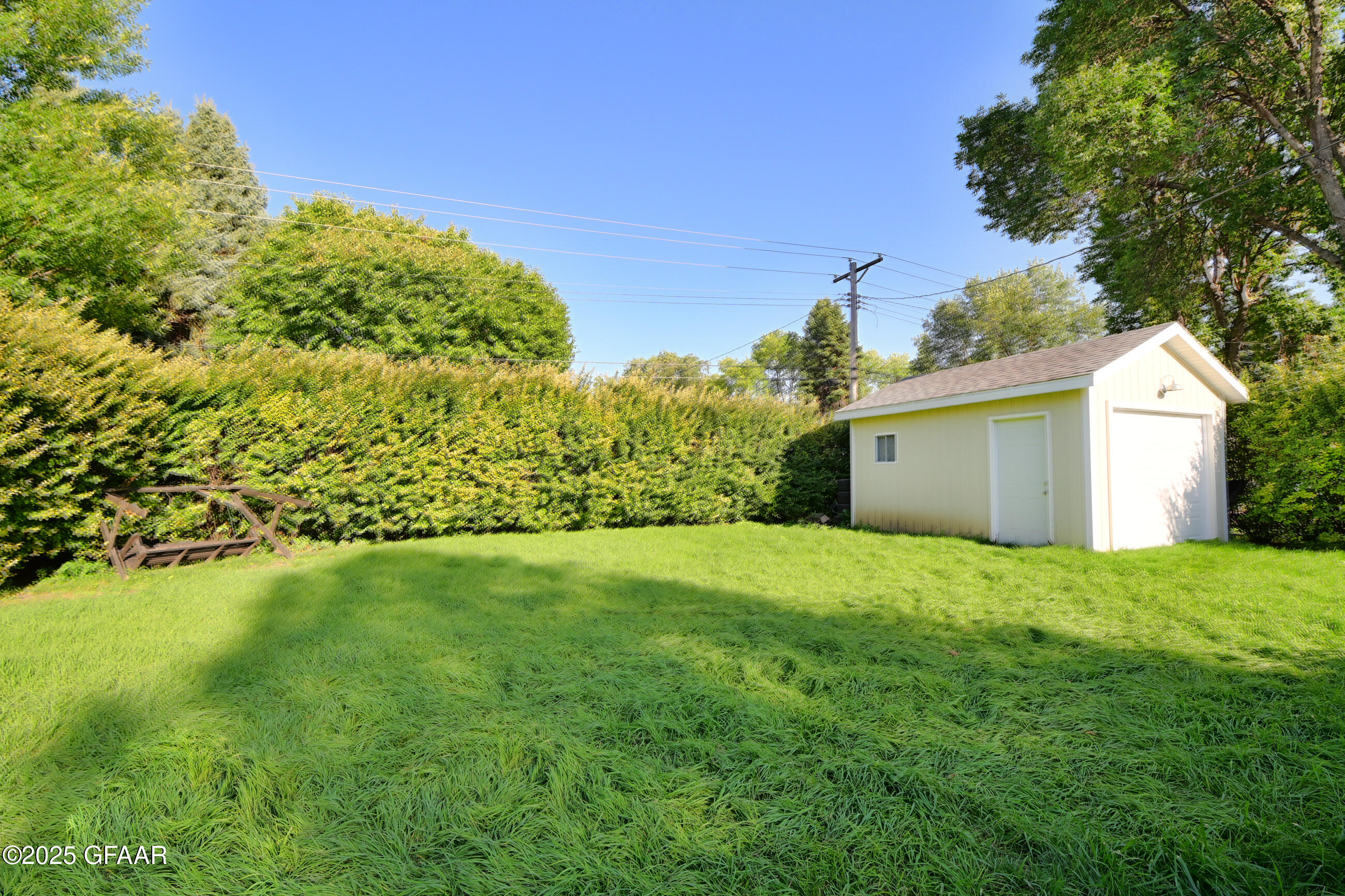 Grand Forks, North Dakota 58201, United States, 3 Bedrooms Bedrooms, ,2 BathroomsBathrooms,Residential,Pending,203314