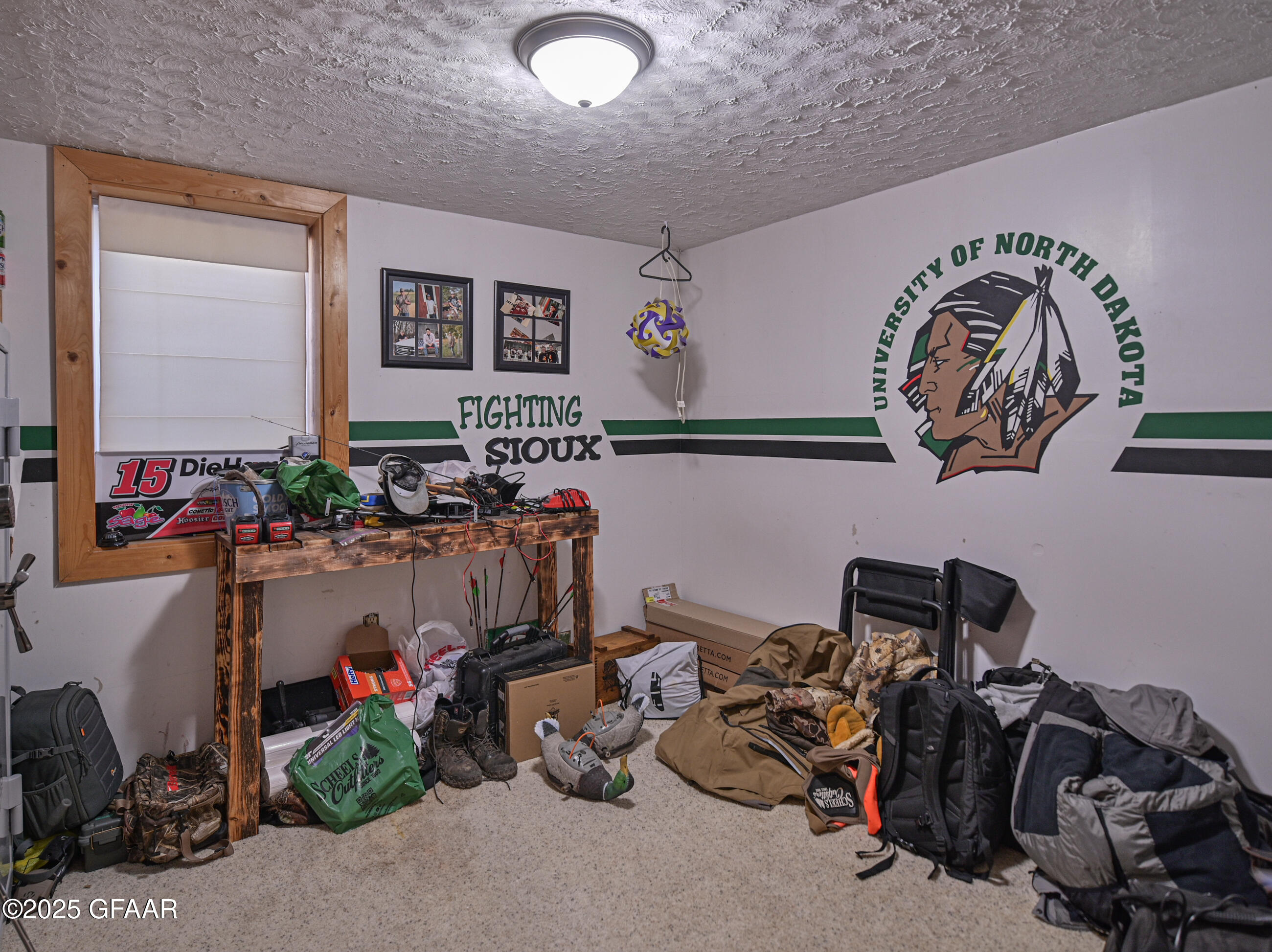 Grand Forks, North Dakota 58201, United States, 3 Bedrooms Bedrooms, ,2 BathroomsBathrooms,Residential,Pending,203314