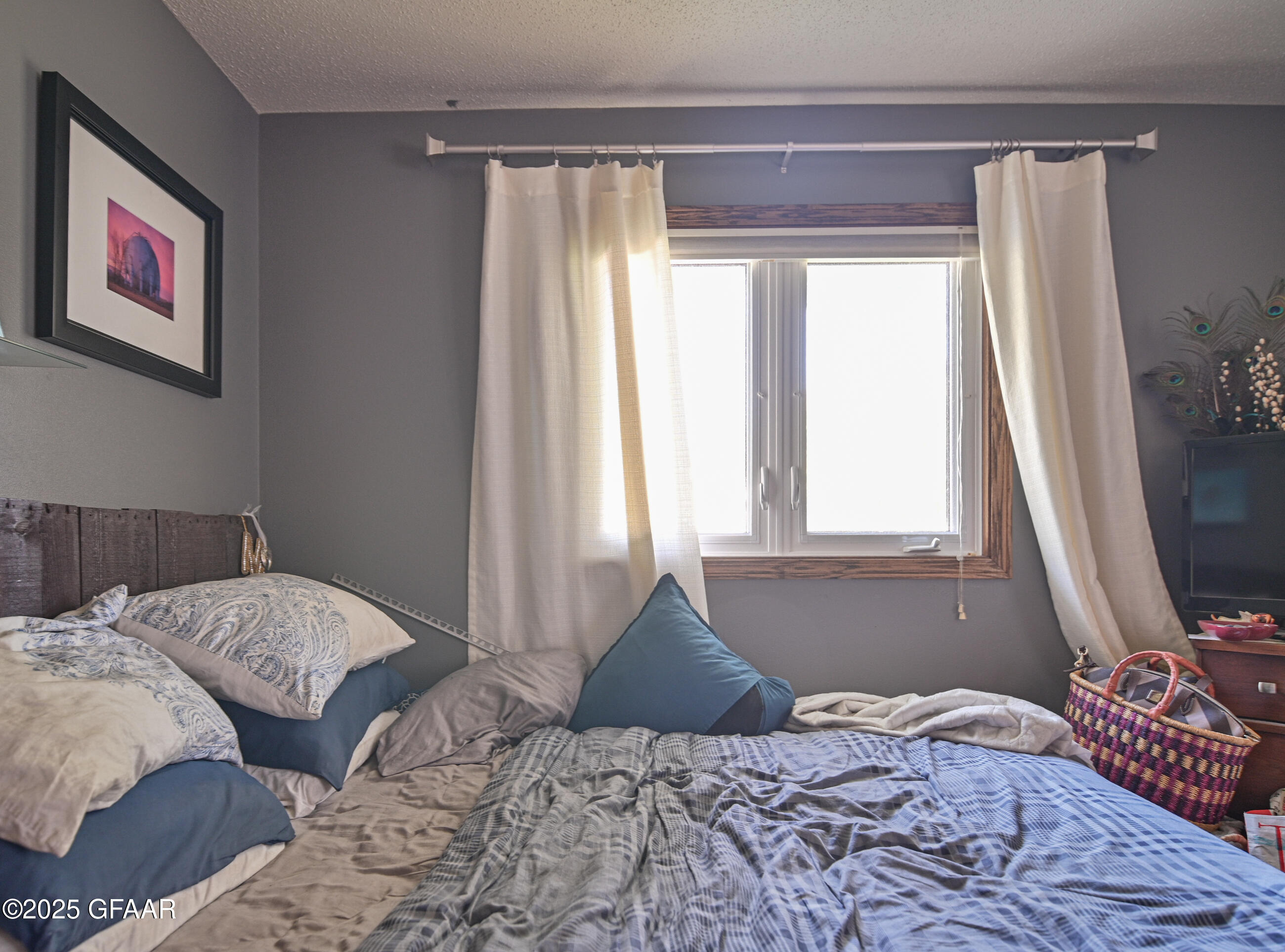 Grand Forks, North Dakota 58201, United States, 3 Bedrooms Bedrooms, ,2 BathroomsBathrooms,Residential,Pending,203314