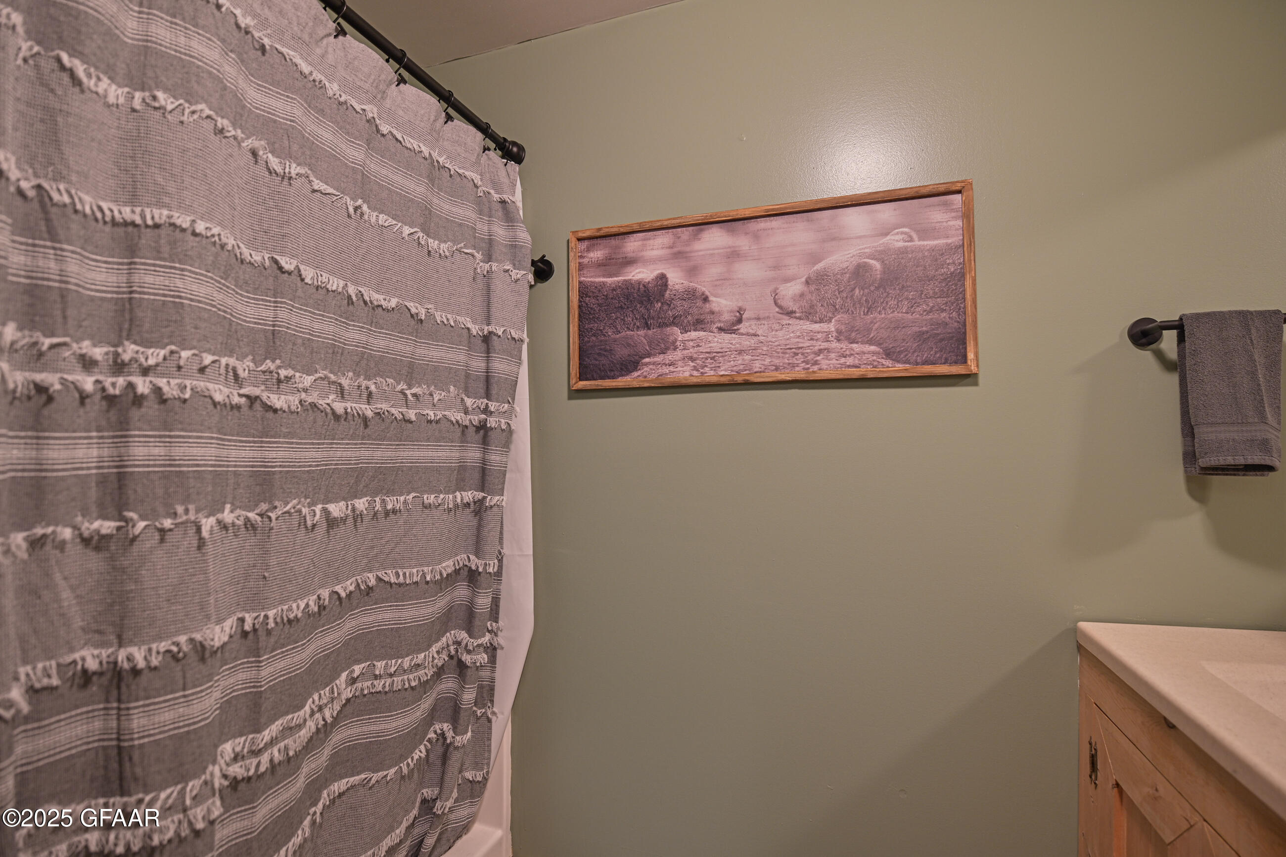 Grand Forks, North Dakota 58201, United States, 3 Bedrooms Bedrooms, ,2 BathroomsBathrooms,Residential,Pending,203314