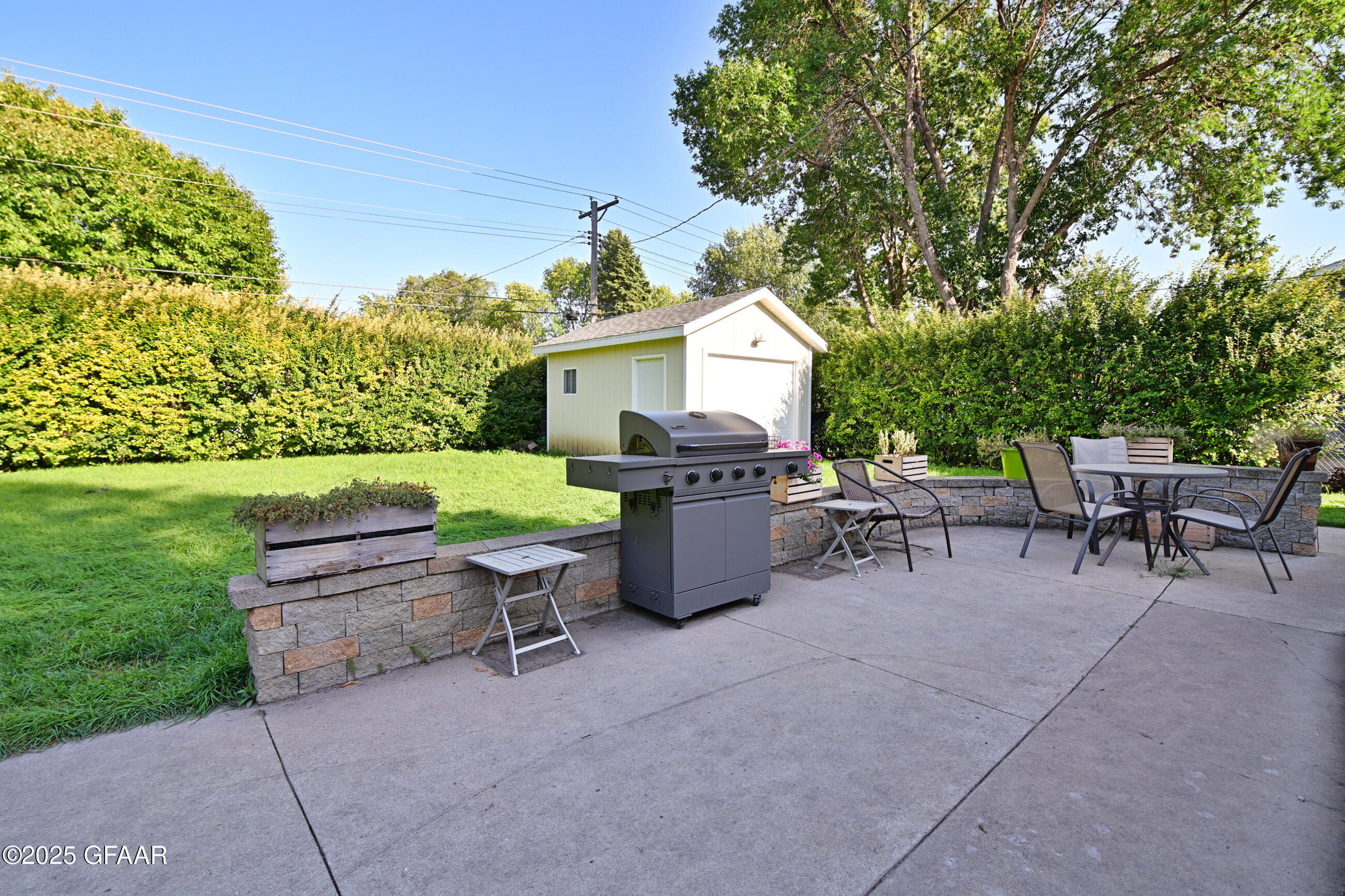 Grand Forks, North Dakota 58201, United States, 3 Bedrooms Bedrooms, ,2 BathroomsBathrooms,Residential,Pending,203314