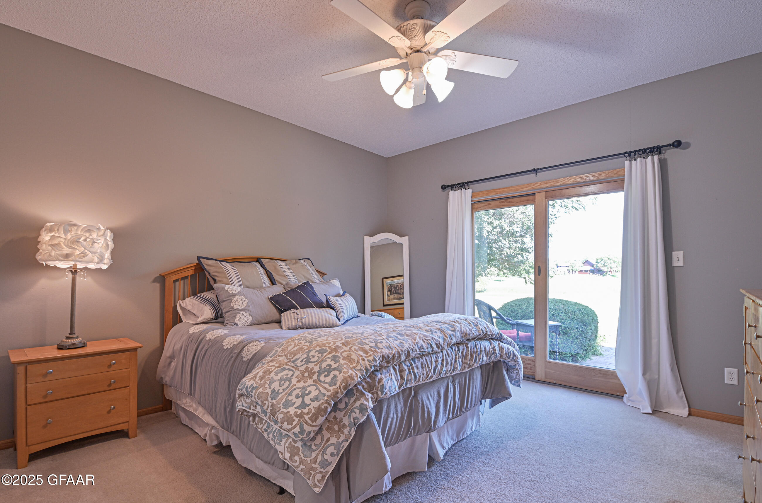 Grand Forks, North Dakota 58201, United States, 6 Bedrooms Bedrooms, ,3 BathroomsBathrooms,Residential,Active,237239