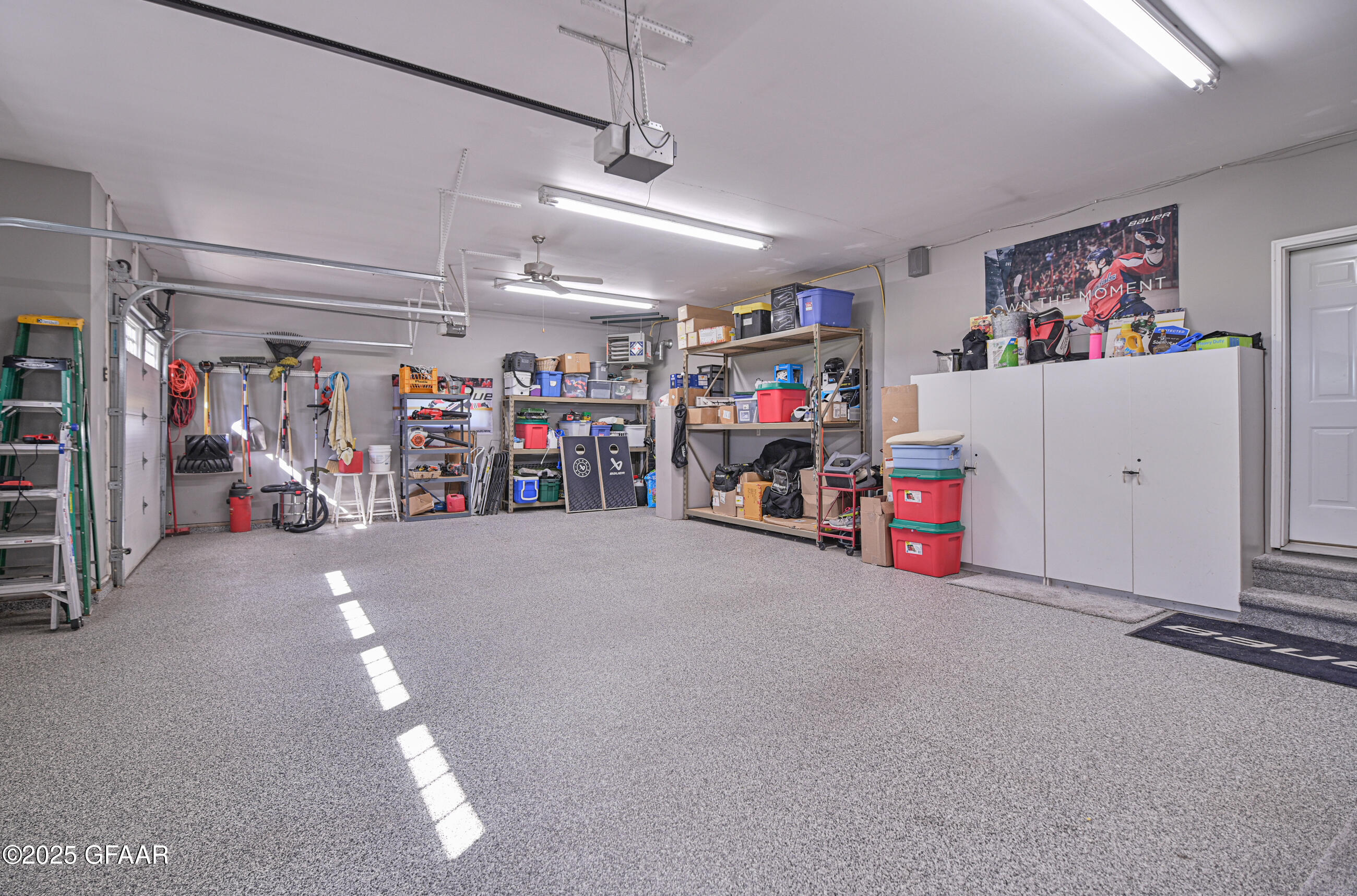 Grand Forks, North Dakota 58201, United States, 6 Bedrooms Bedrooms, ,3 BathroomsBathrooms,Residential,Active,237239