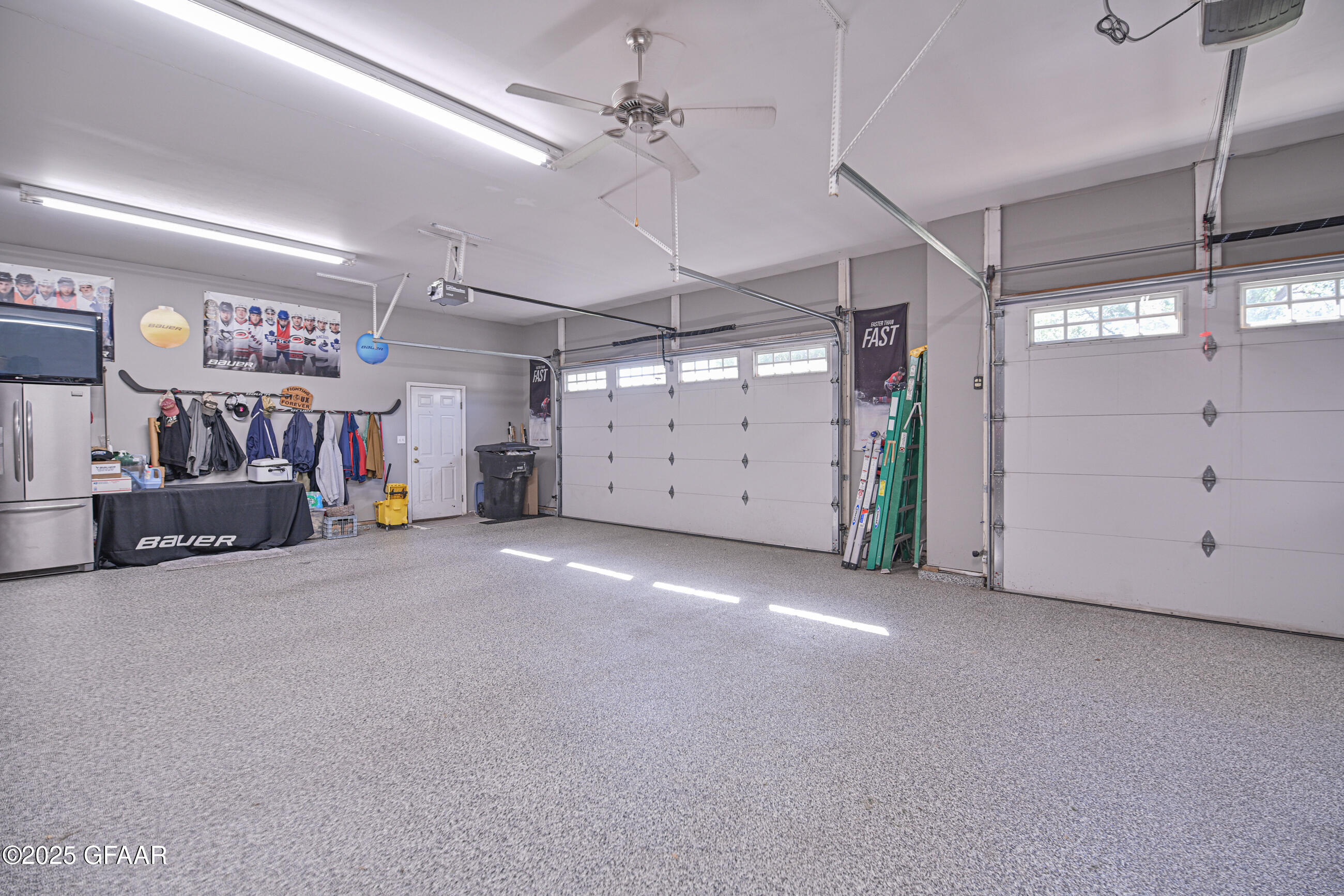 Grand Forks, North Dakota 58201, United States, 6 Bedrooms Bedrooms, ,3 BathroomsBathrooms,Residential,Active,237239