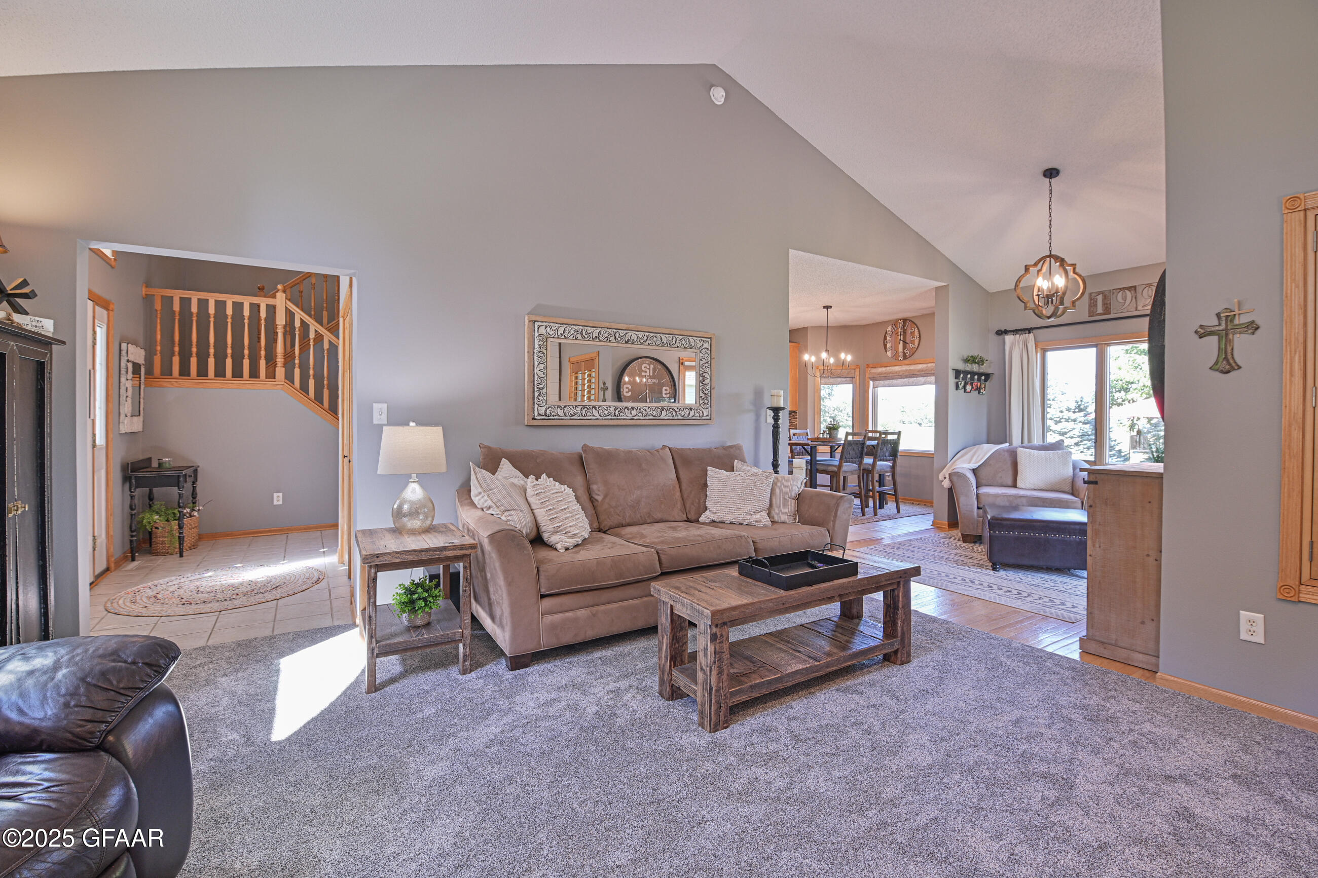 Grand Forks, North Dakota 58201, United States, 6 Bedrooms Bedrooms, ,3 BathroomsBathrooms,Residential,Active,237239