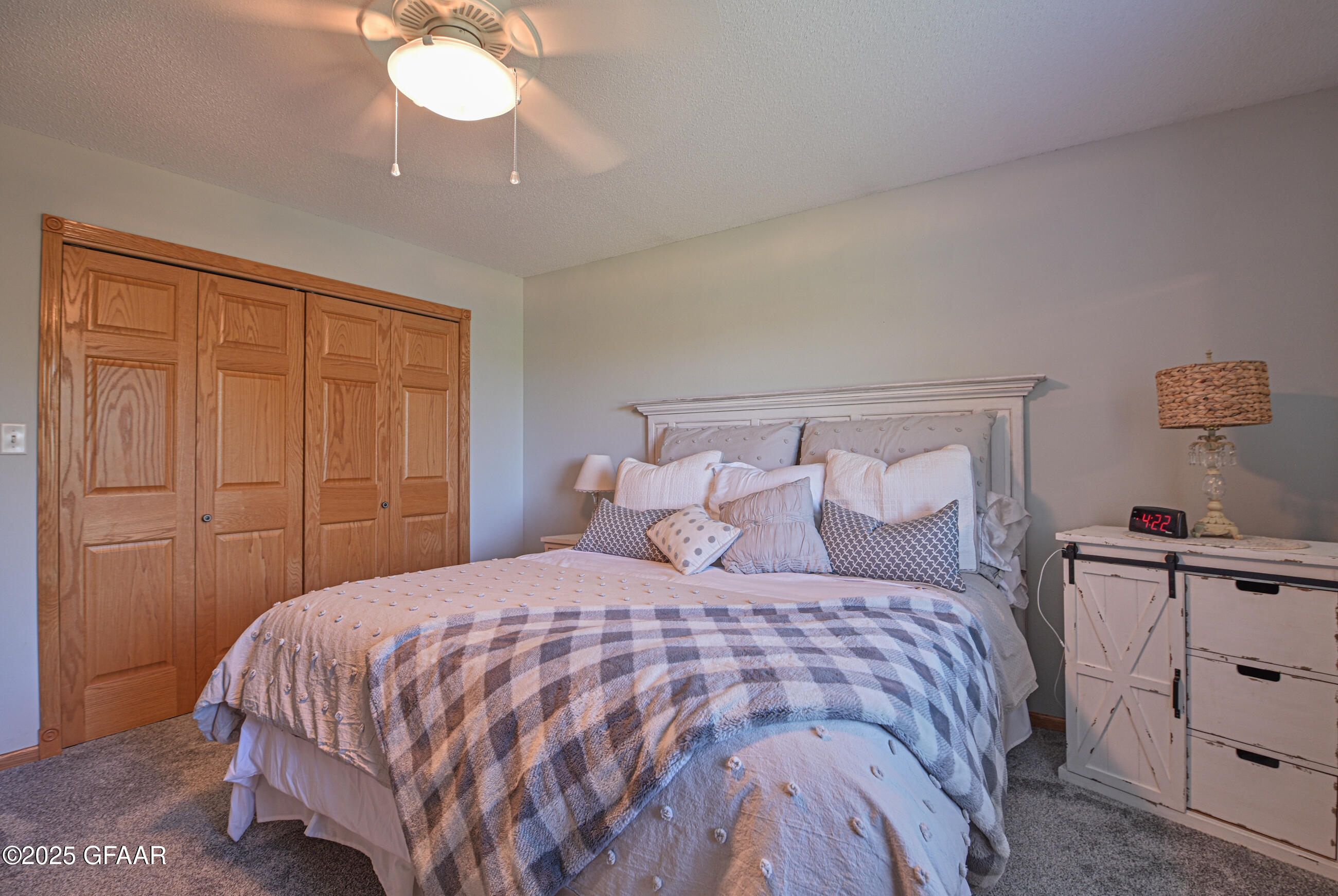 Grand Forks, North Dakota 58201, United States, 6 Bedrooms Bedrooms, ,3 BathroomsBathrooms,Residential,Active,237239