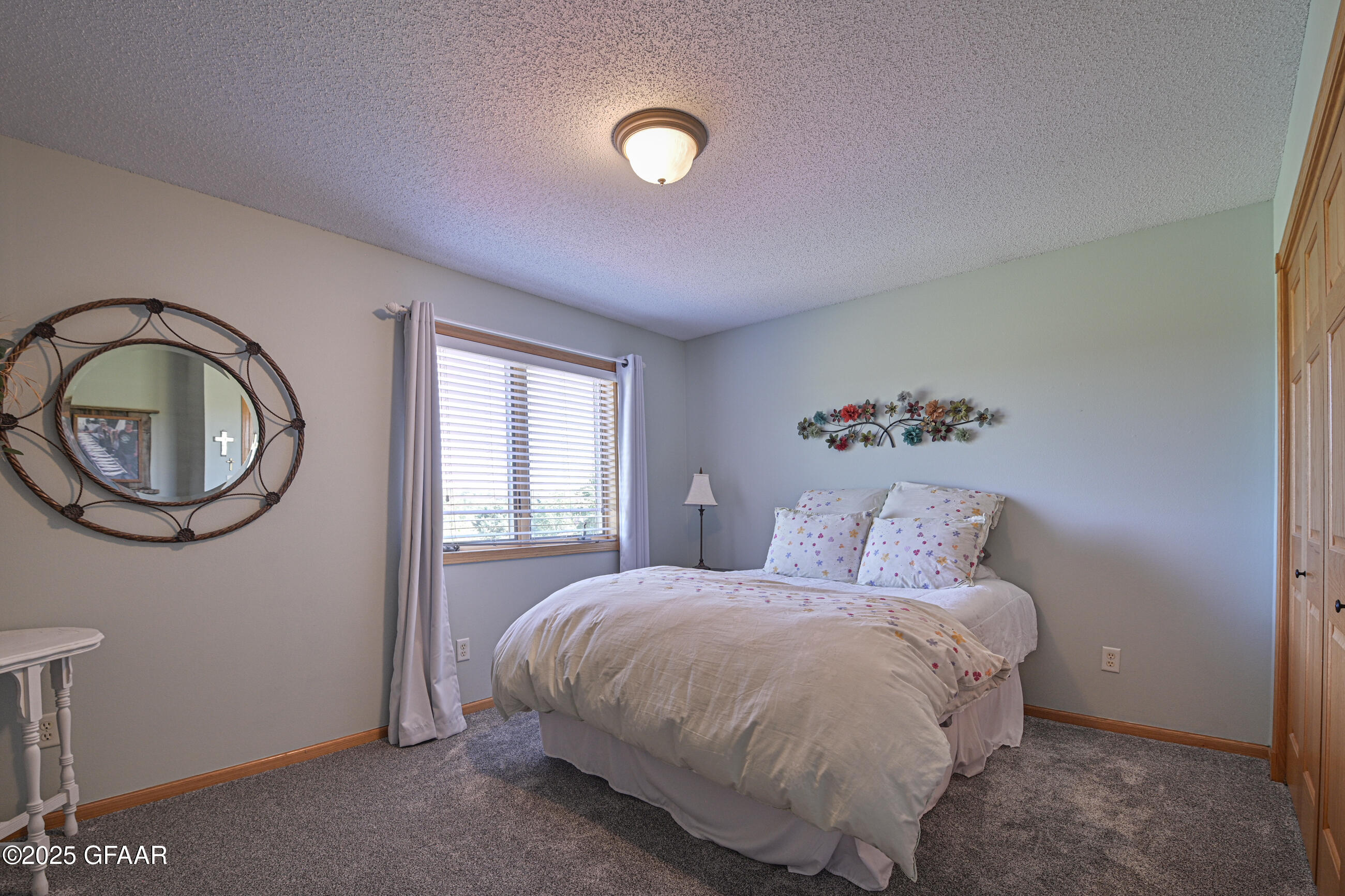 Grand Forks, North Dakota 58201, United States, 6 Bedrooms Bedrooms, ,3 BathroomsBathrooms,Residential,Active,237239