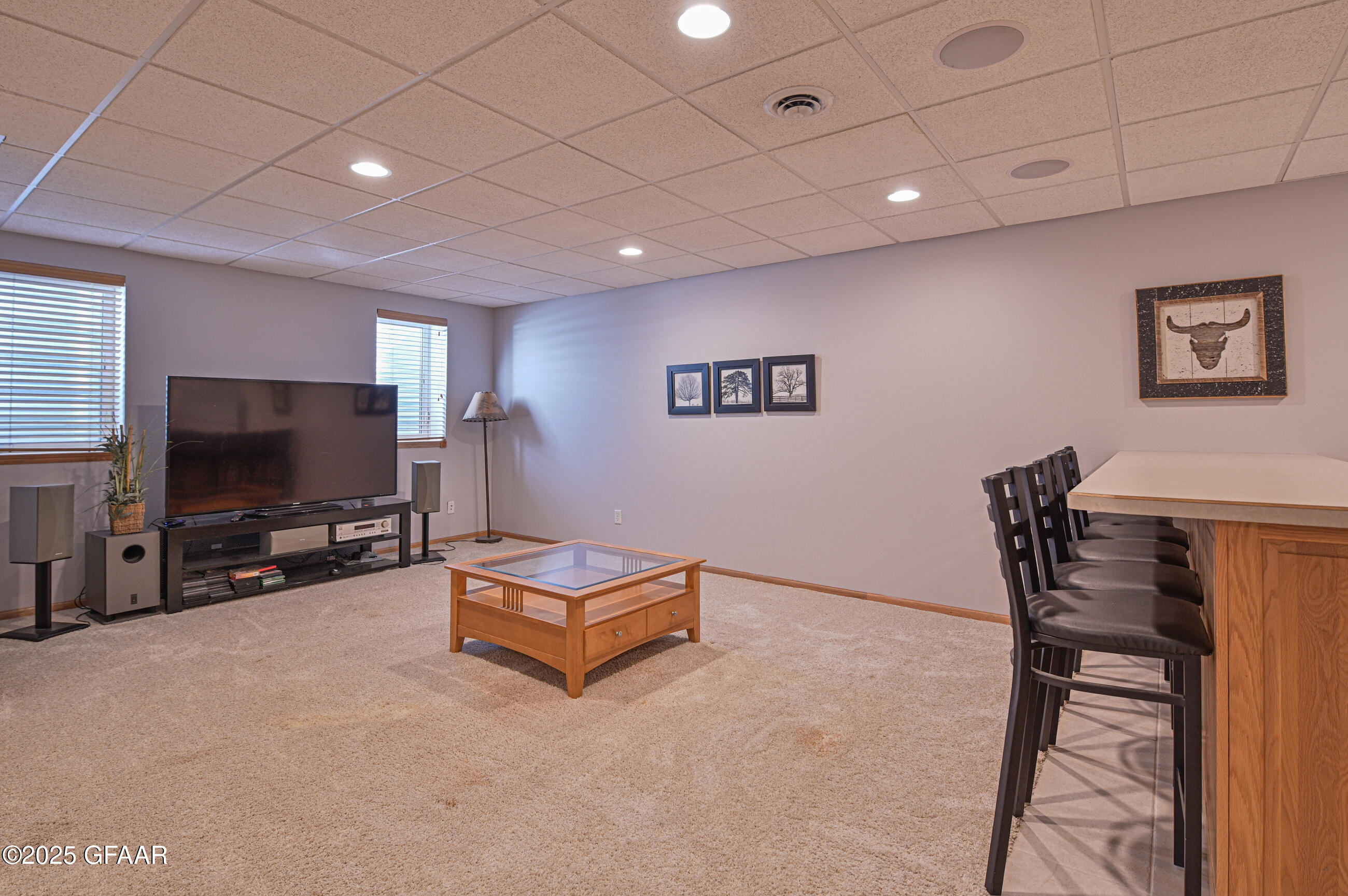 Grand Forks, North Dakota 58201, United States, 6 Bedrooms Bedrooms, ,3 BathroomsBathrooms,Residential,Active,237239