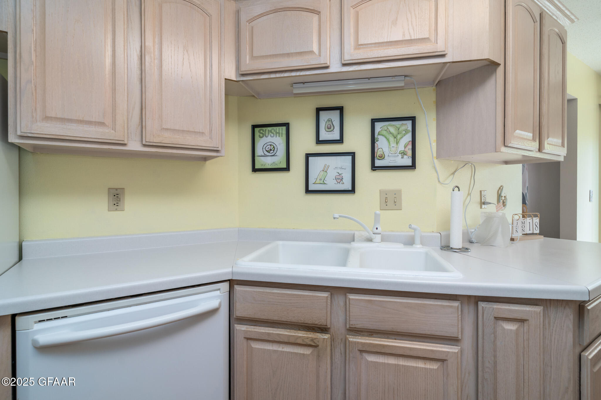 Grand Forks, North Dakota 58201, United States, 2 Bedrooms Bedrooms, ,2 BathroomsBathrooms,Residential,Active,155116