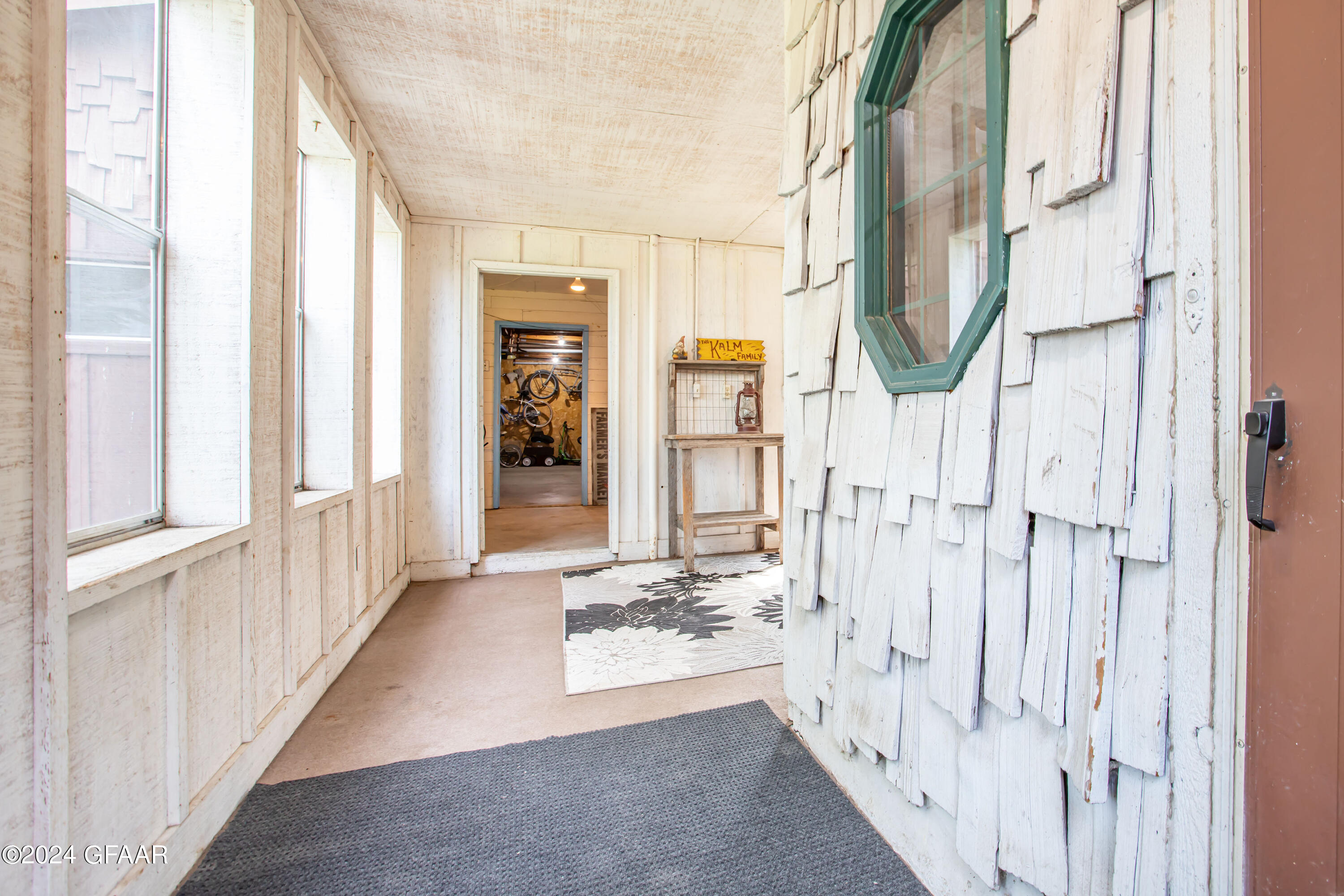 Gardner, North Dakota 58036, United States, 4 Bedrooms Bedrooms, ,2 BathroomsBathrooms,Residential,Pending,43248