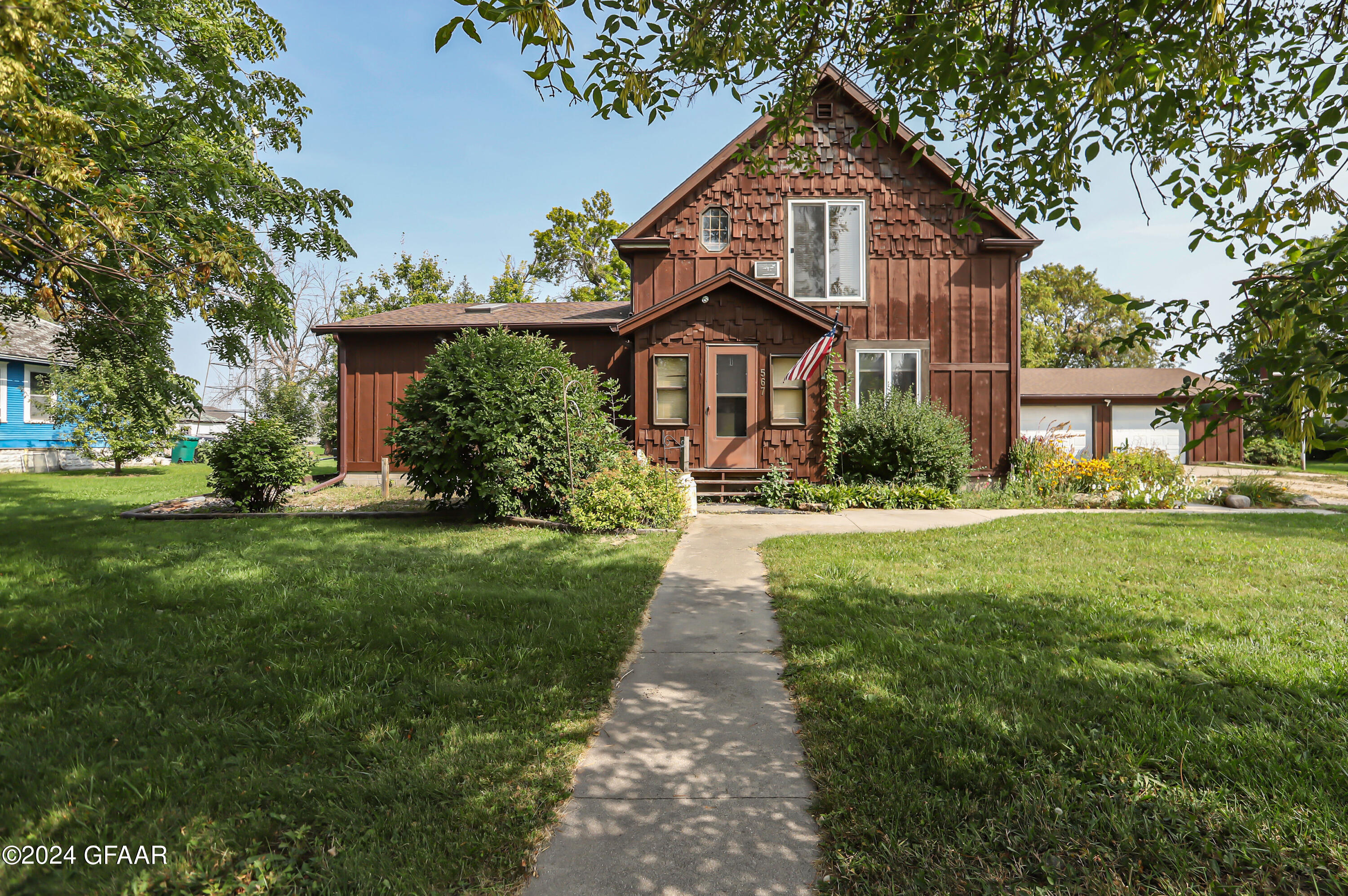 Gardner, North Dakota 58036, United States, 4 Bedrooms Bedrooms, ,2 BathroomsBathrooms,Residential,Pending,43248